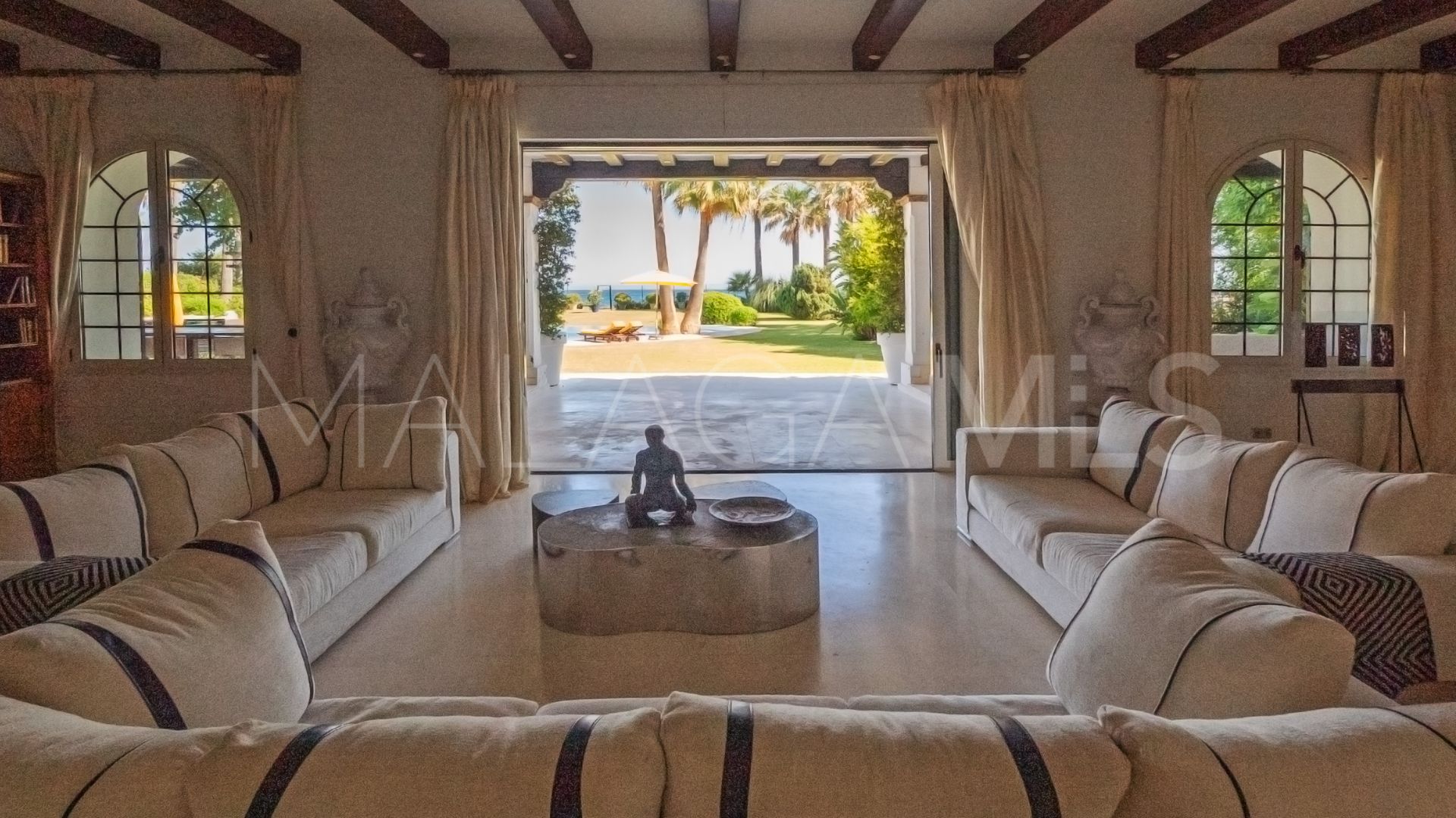 Villa for sale in Paraiso Barronal