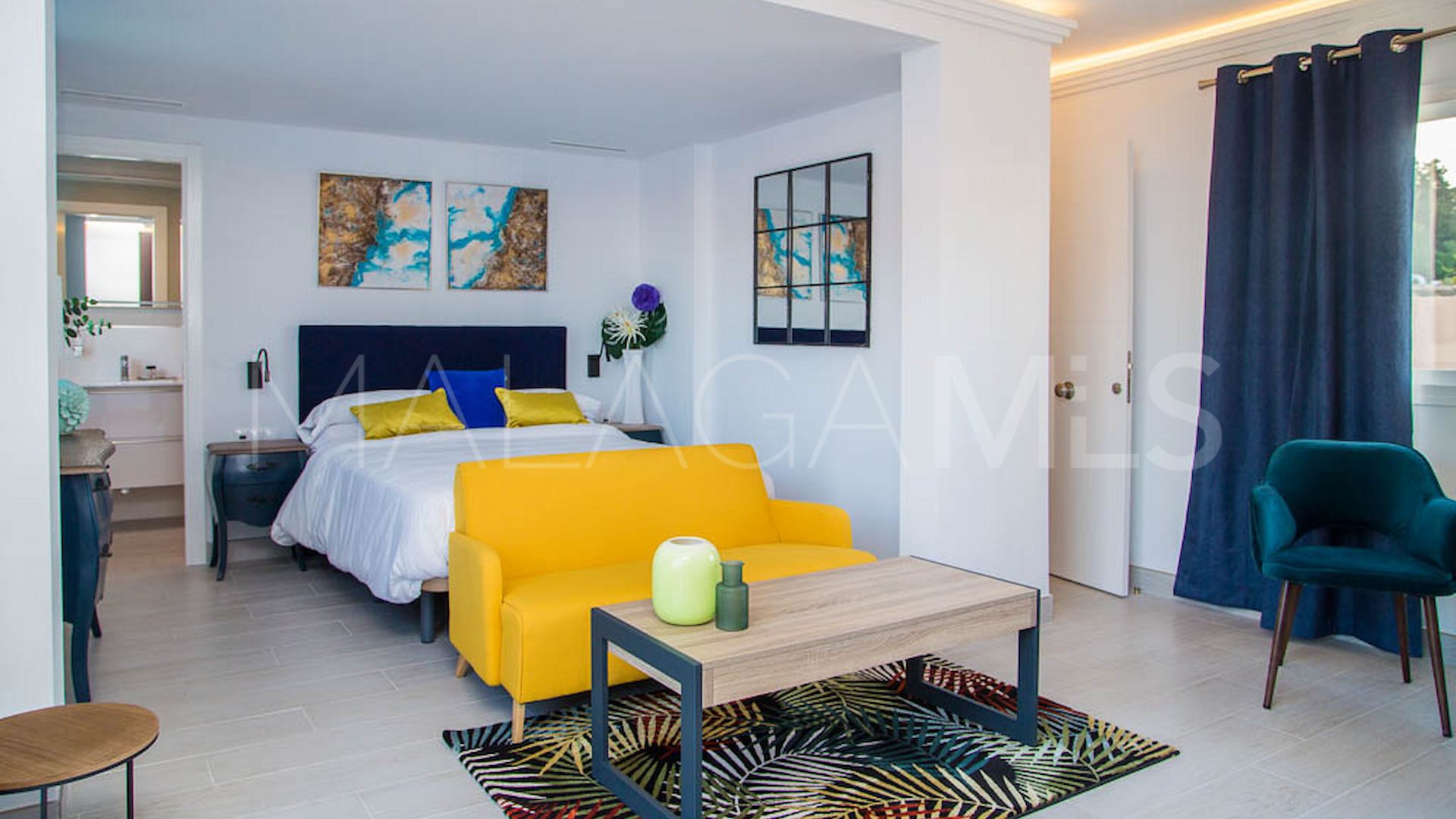 Hotel for sale in Marbella Golden Mile