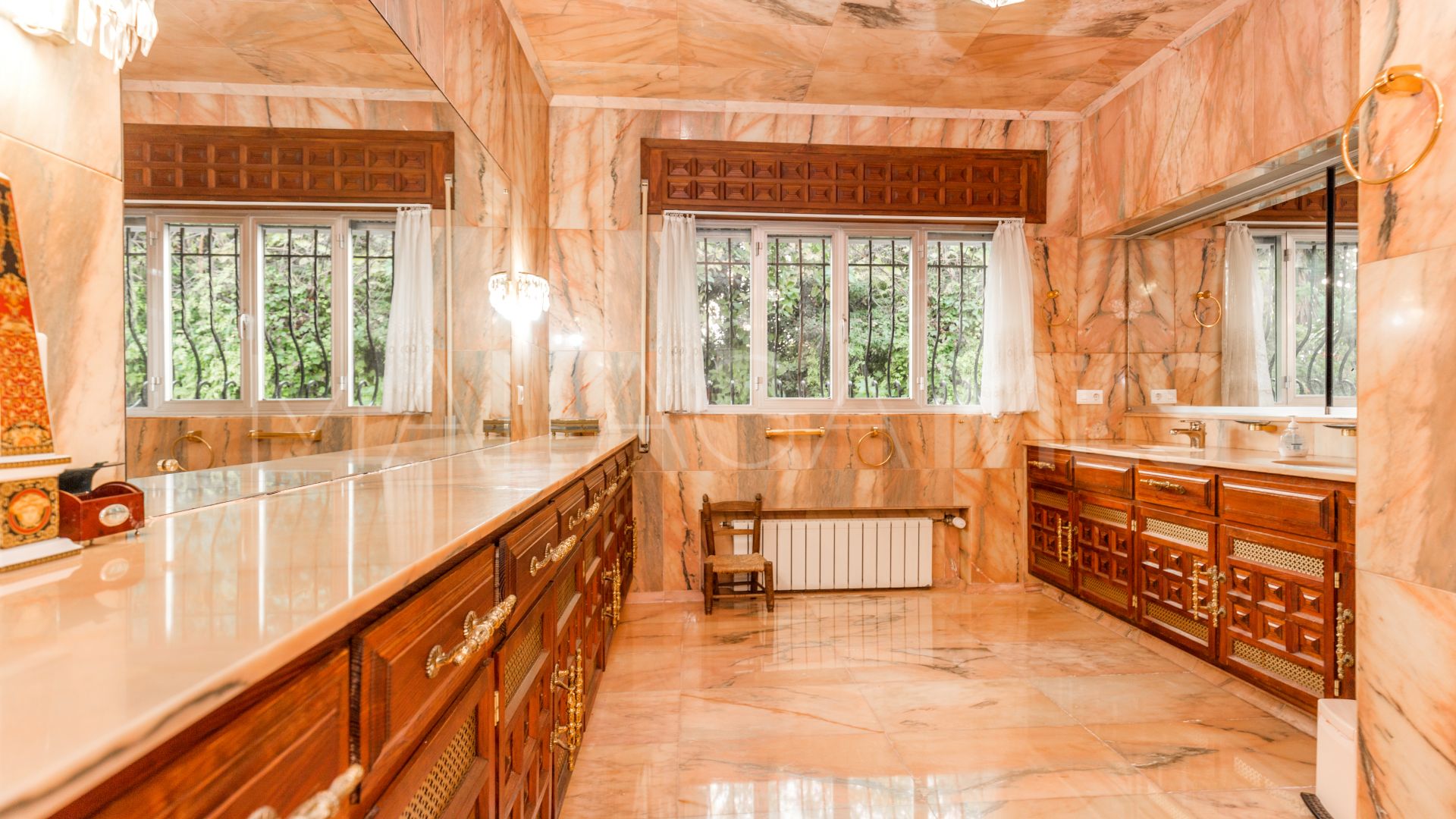 Villa with 5 bedrooms a la venta in La Reserva de los Monteros