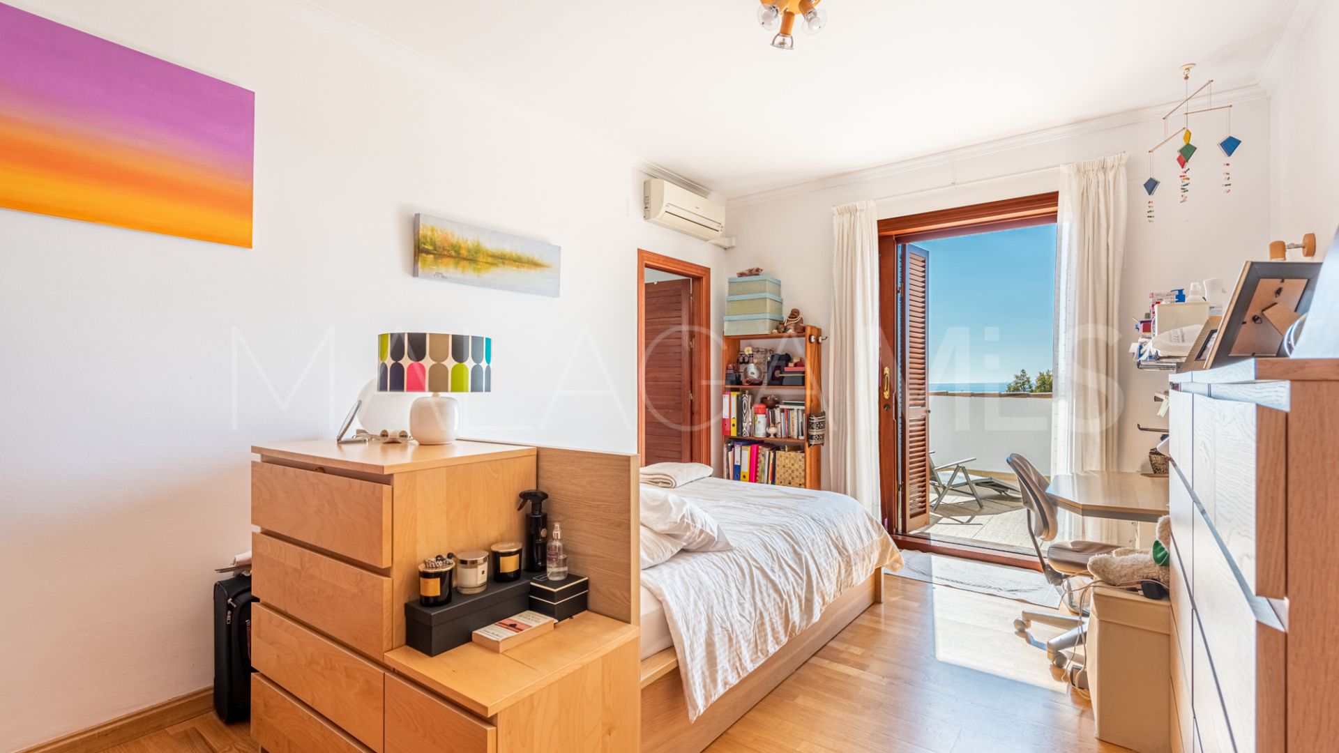 Villa for sale in El Capricho