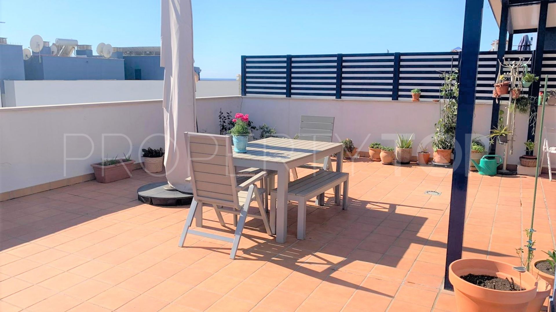 3 bedrooms penthouse for sale in Estepona Puerto