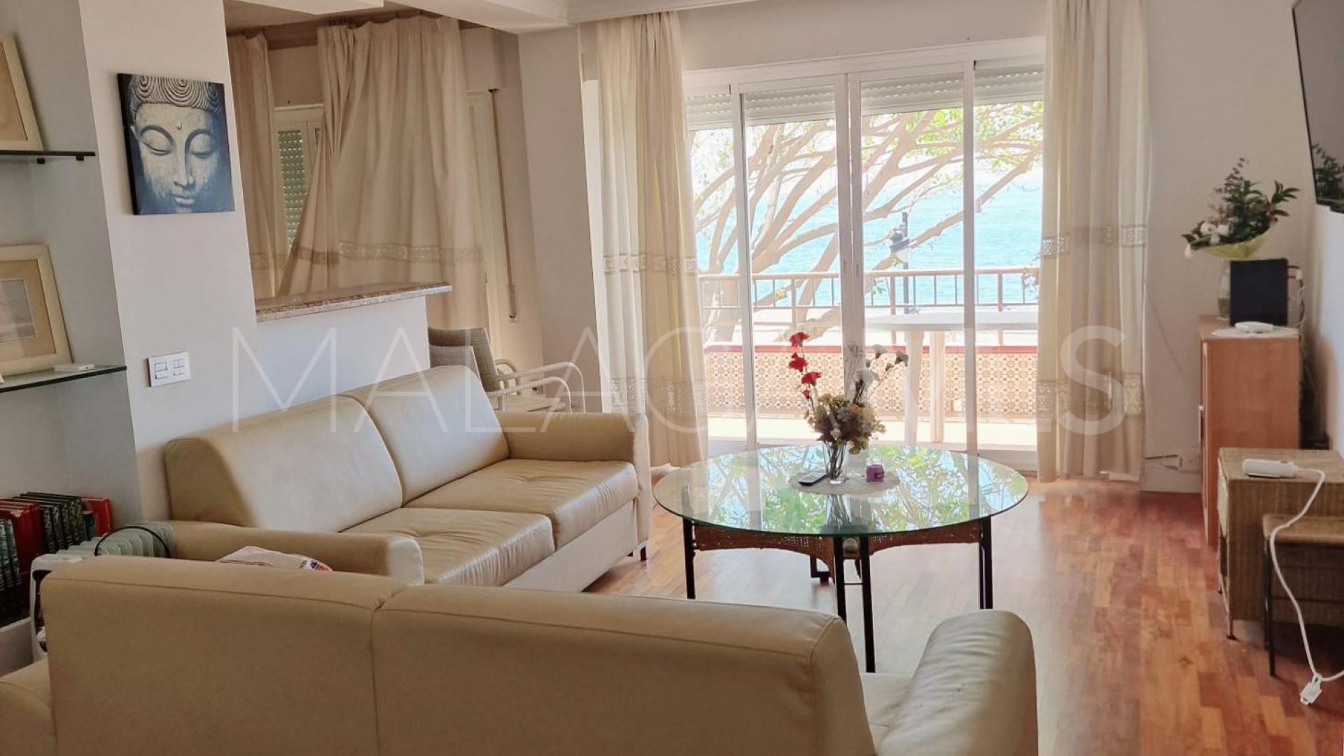 For sale apartment in Estepona Town with 2 bedrooms