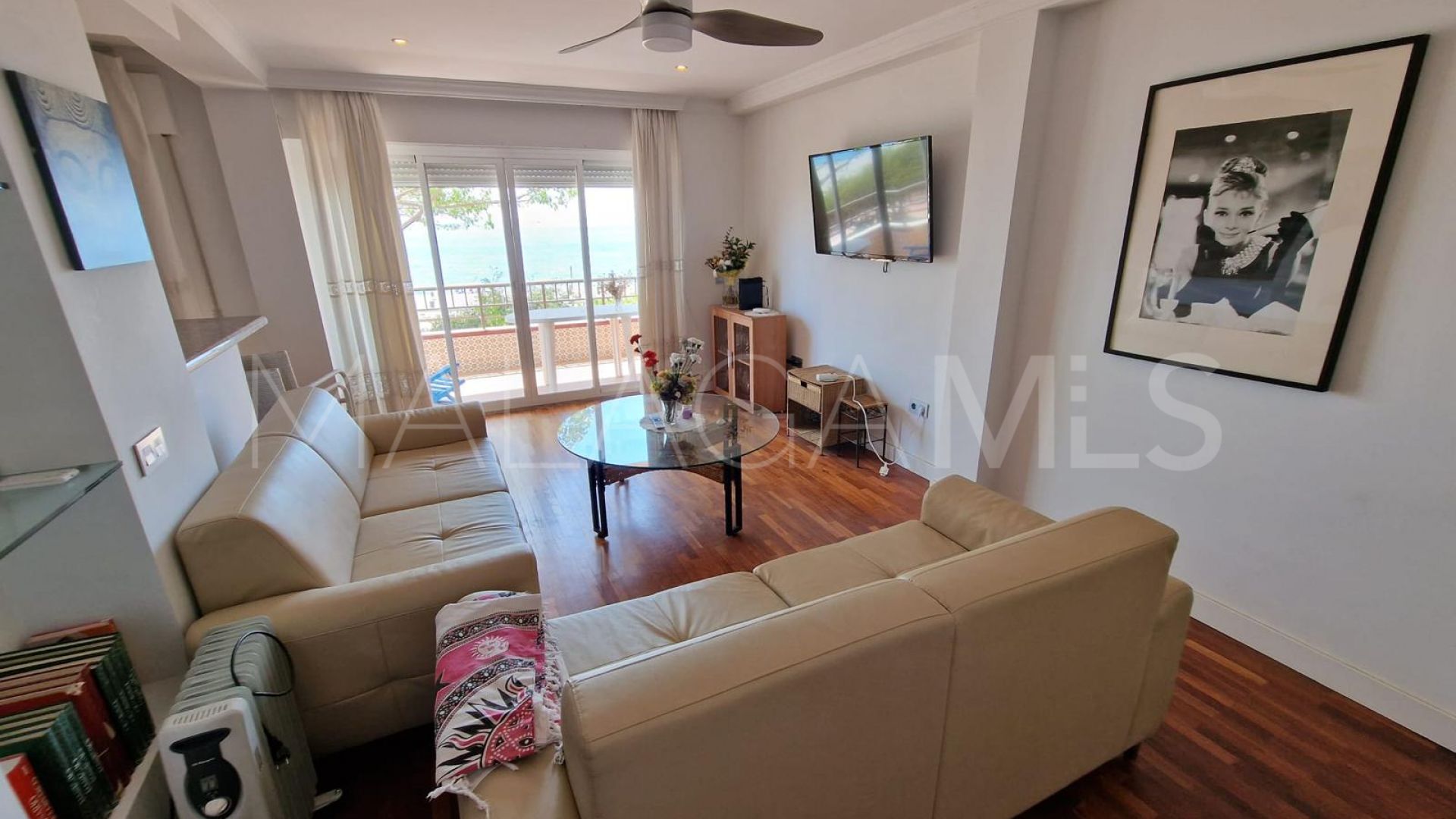 For sale apartment in Estepona Town with 2 bedrooms