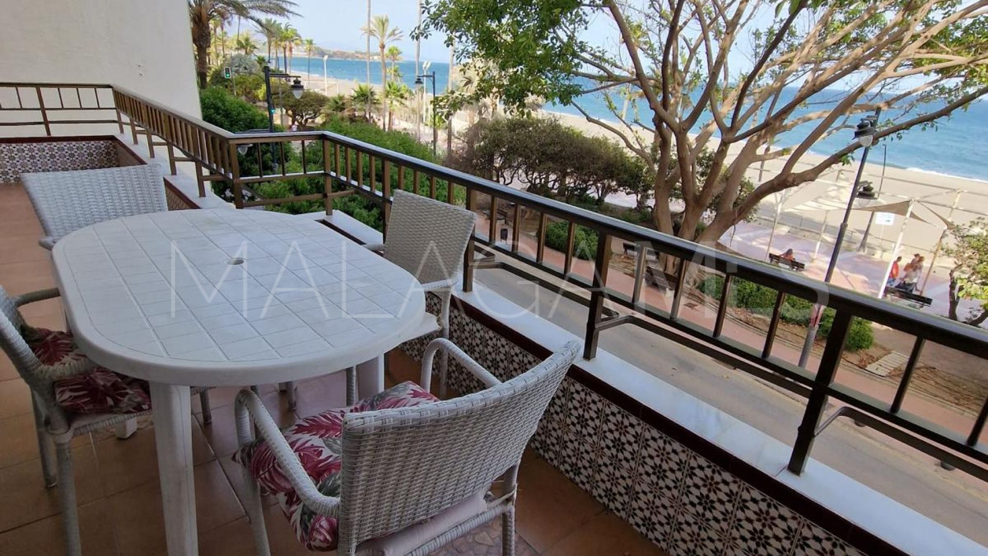 For sale apartment in Estepona Town with 2 bedrooms