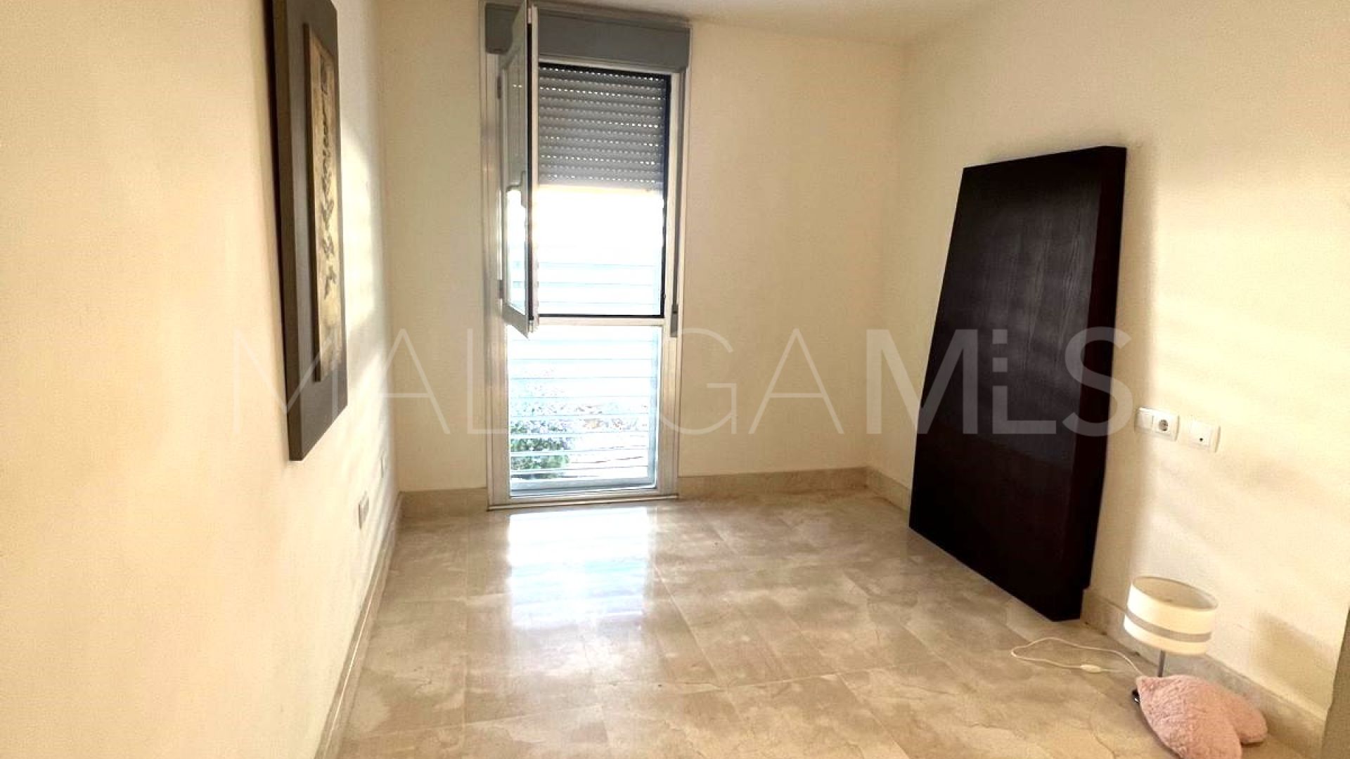 Ground floor apartment for sale in Manilva