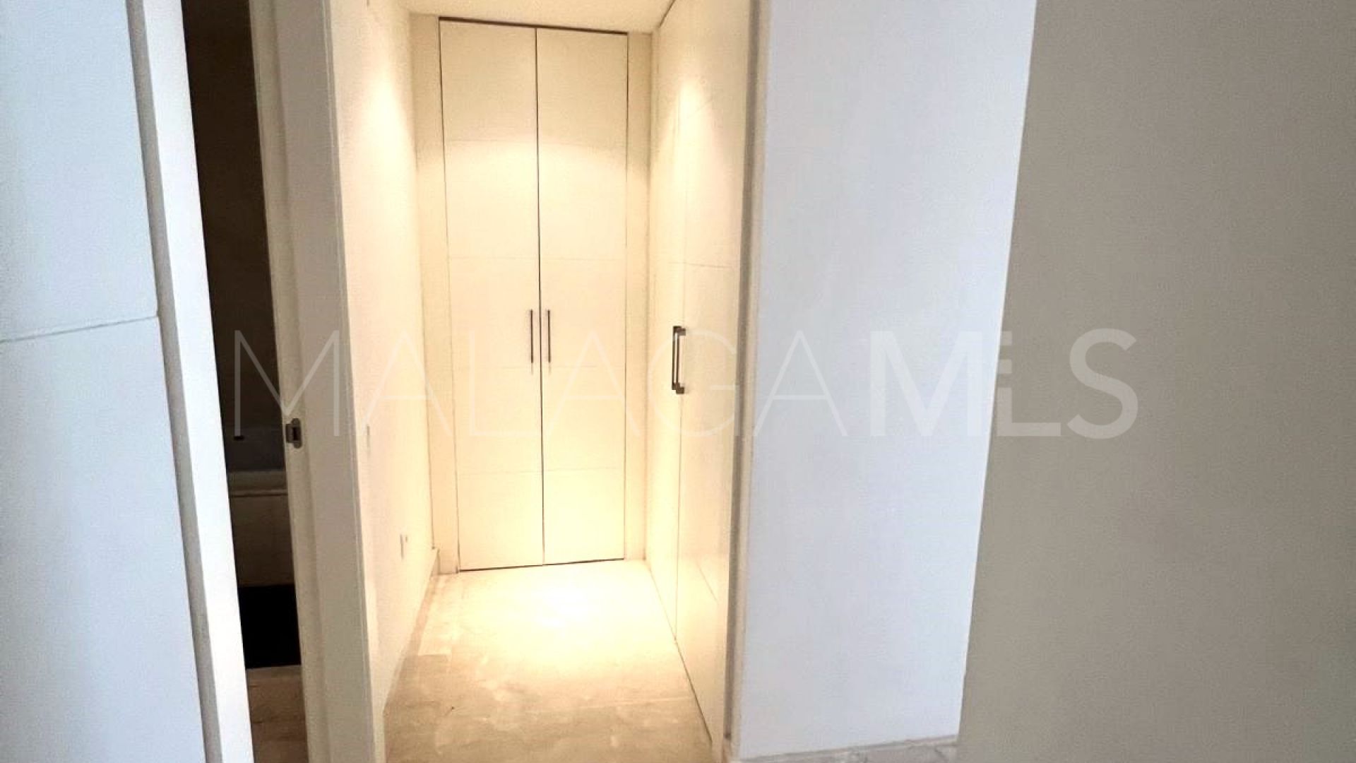 Ground floor apartment for sale in Manilva