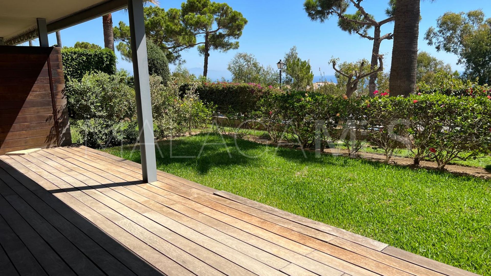 Ground floor apartment for sale in Manilva