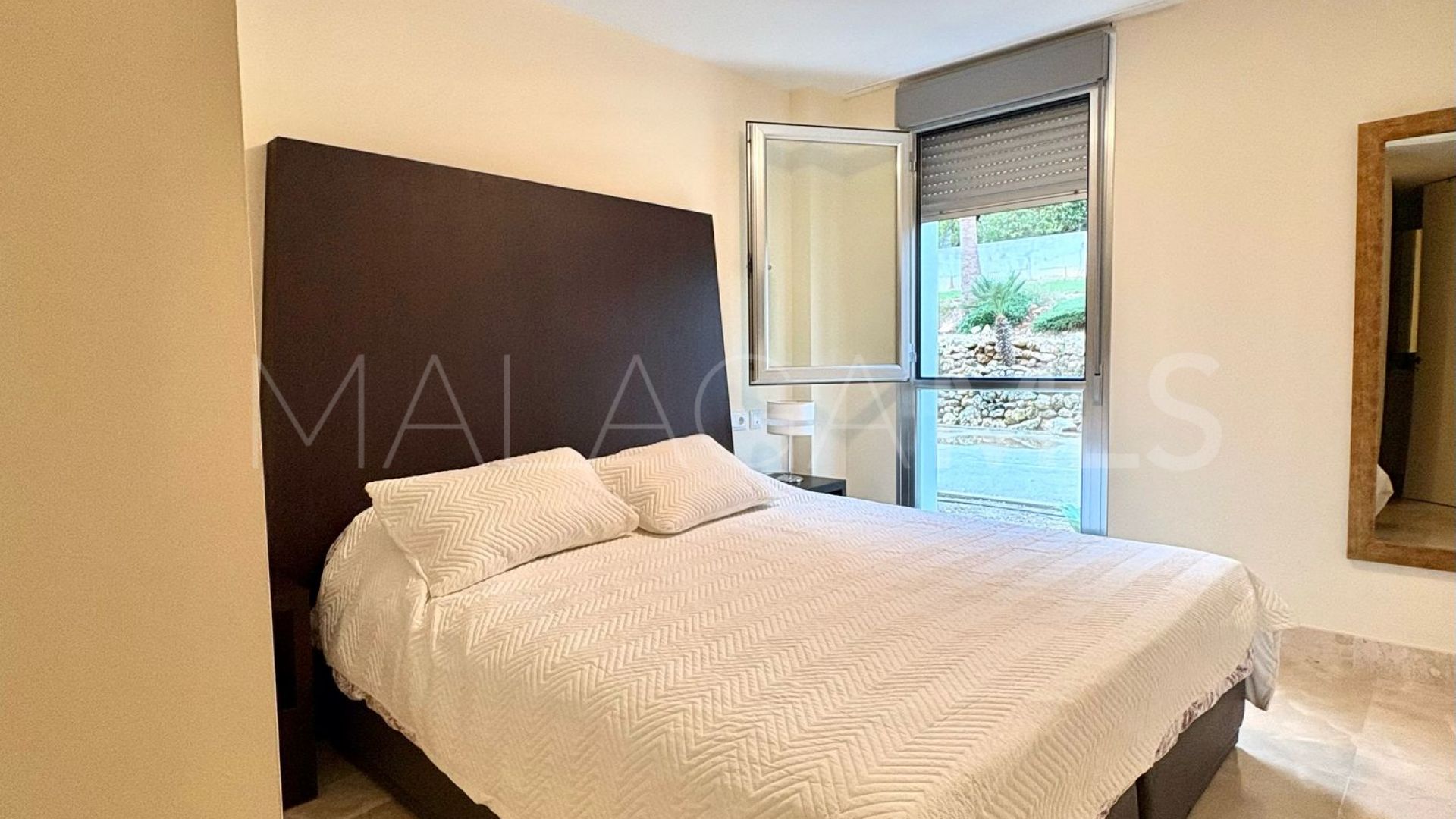 Ground floor apartment with 3 bedrooms for sale in Chullera