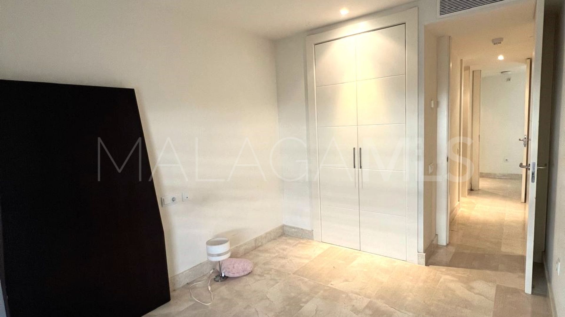 Ground floor apartment for sale in Manilva