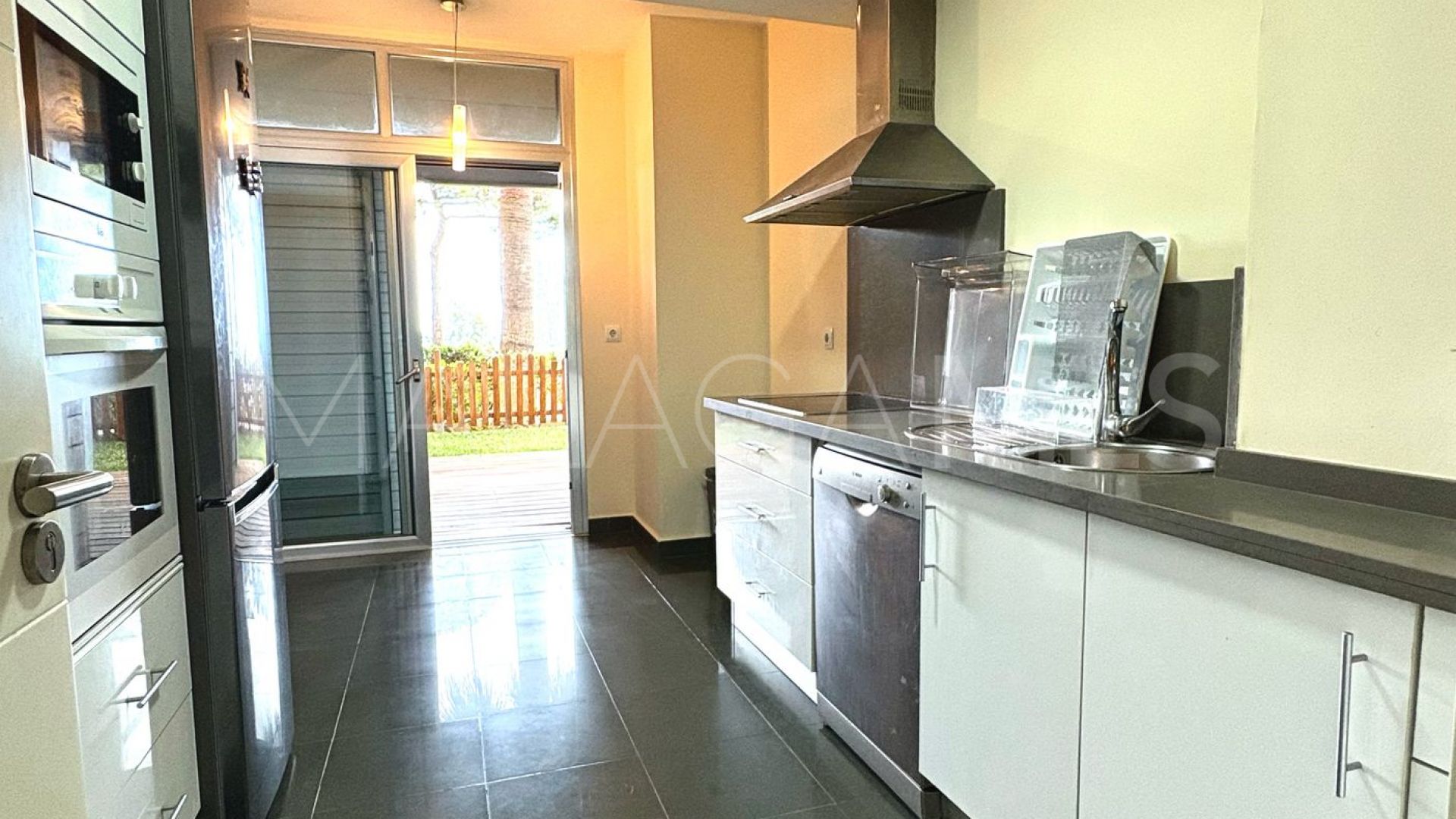 Ground floor apartment with 3 bedrooms for sale in Chullera