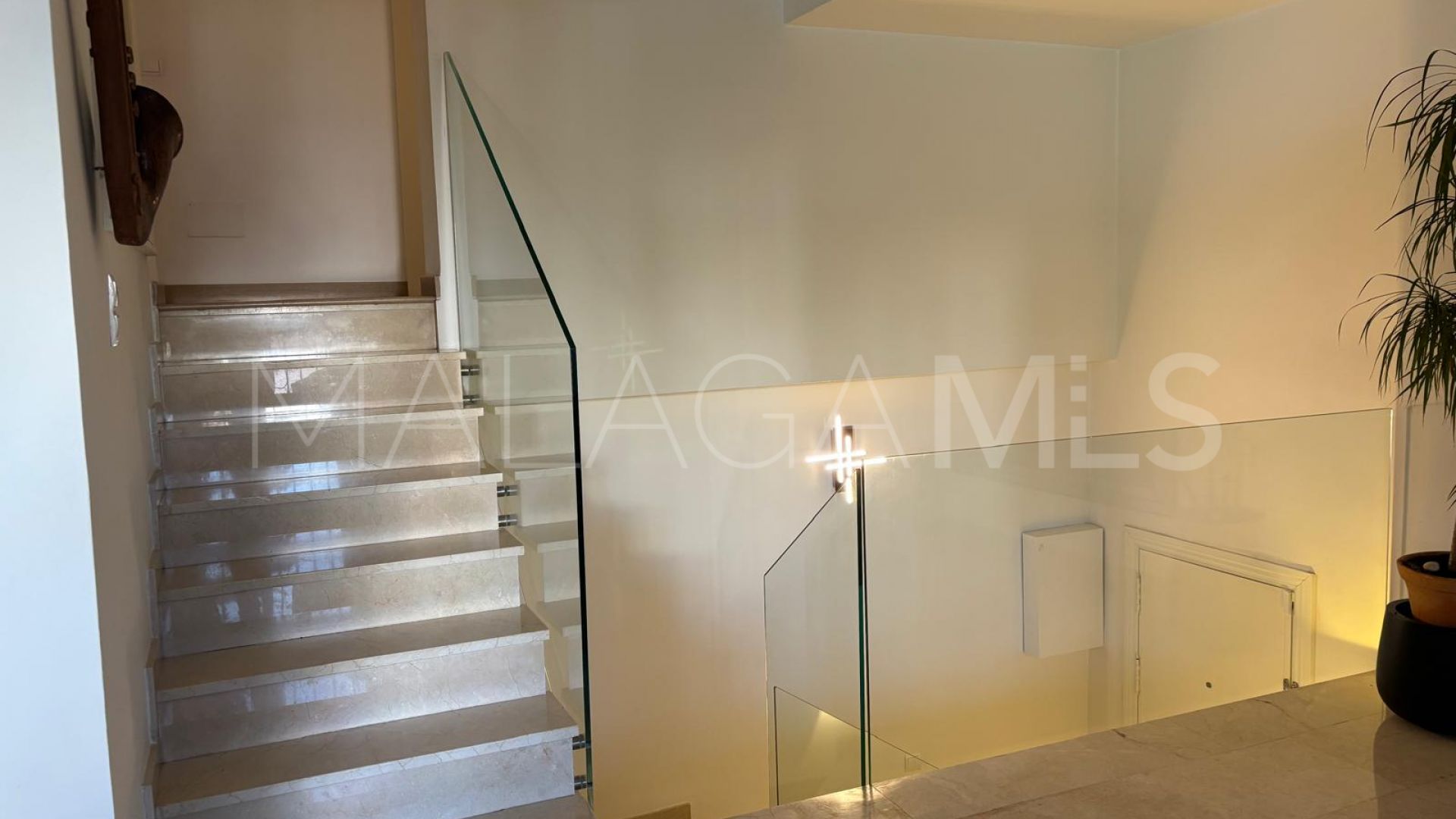 Ground floor duplex for sale in Seghers