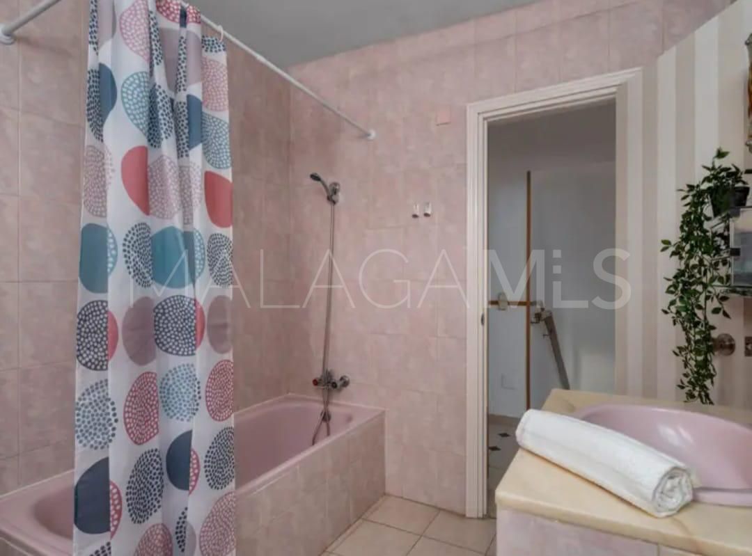 Landhaus for sale in El Padron