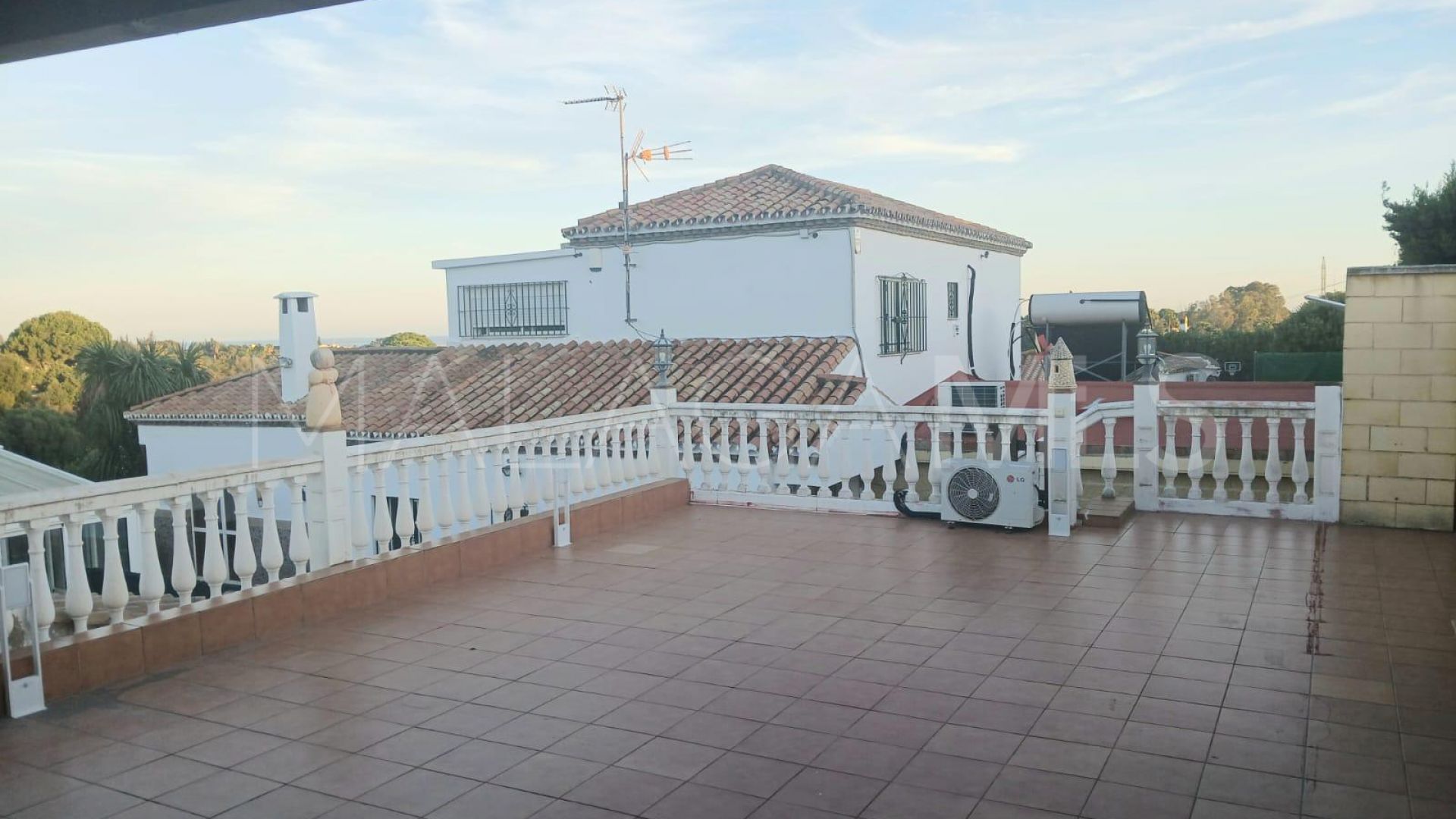 Landhaus for sale in El Padron