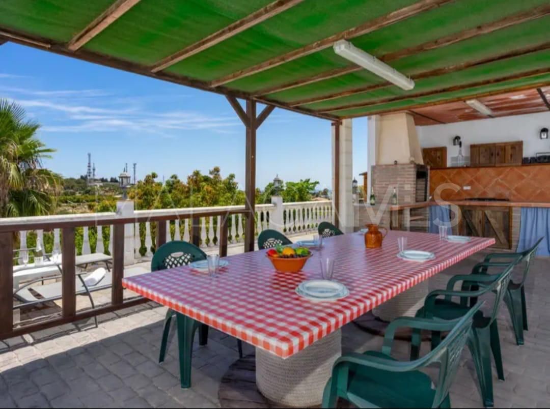 Landhaus for sale in El Padron