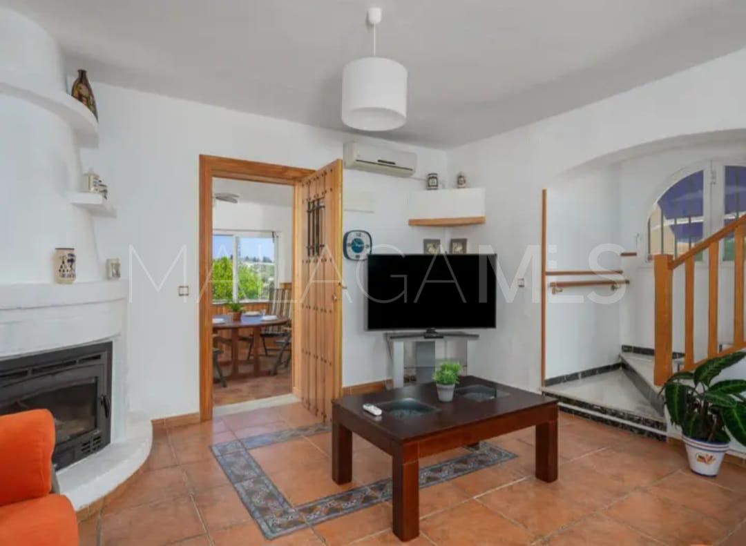 Landhaus for sale in El Padron