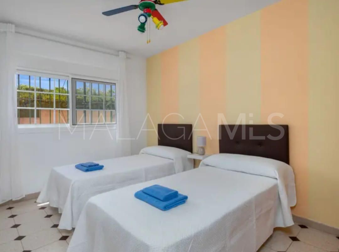 Landhaus for sale in El Padron
