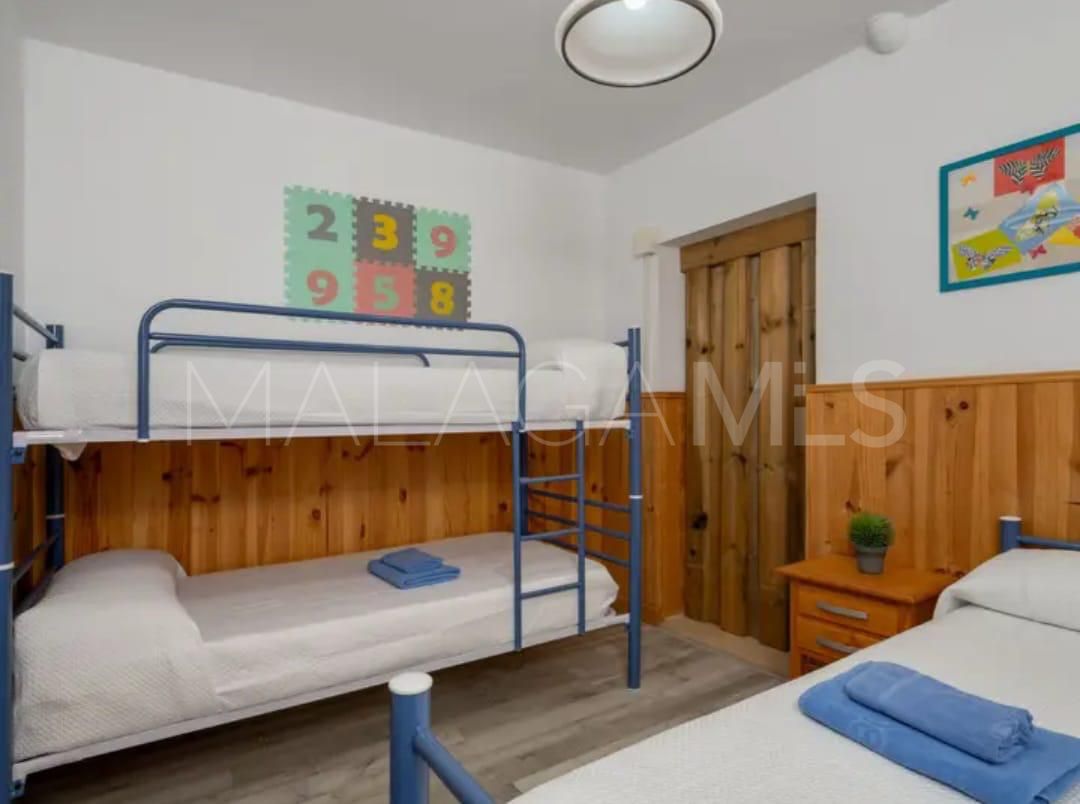 Landhaus for sale in El Padron