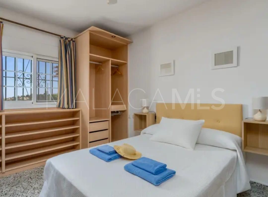 Landhaus for sale in El Padron