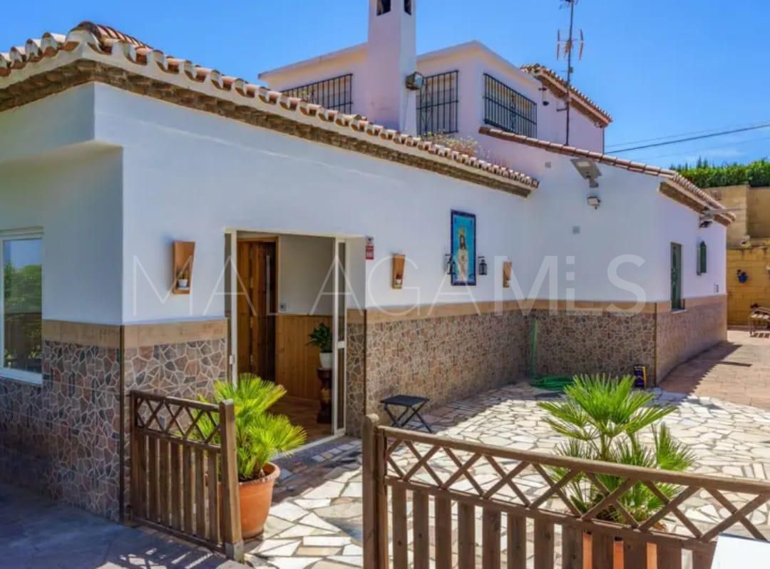 Landhaus for sale in El Padron