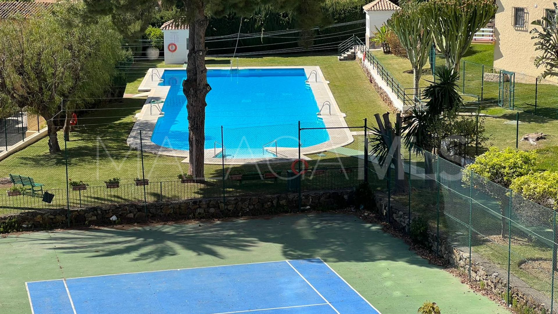 Appartement for sale in Estepona Puerto