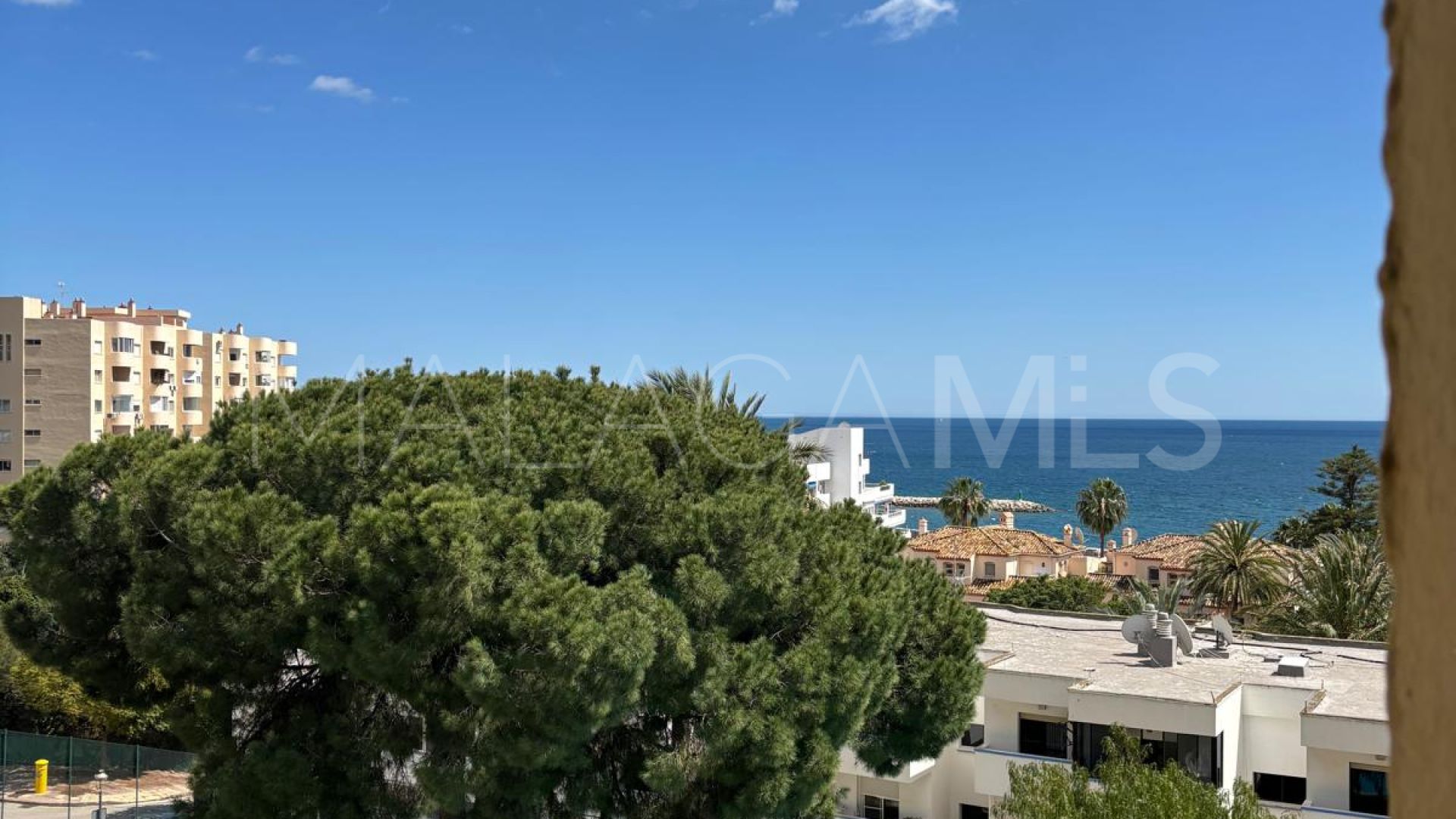 Appartement for sale in Estepona Puerto