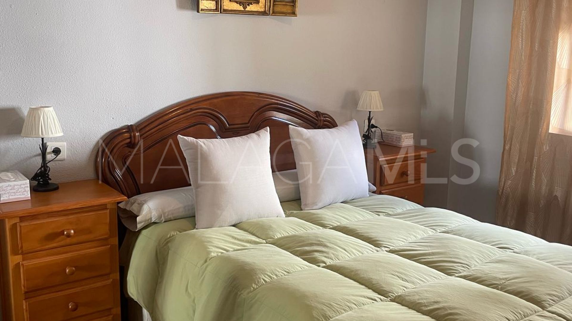 Flat for sale in Estepona Puerto