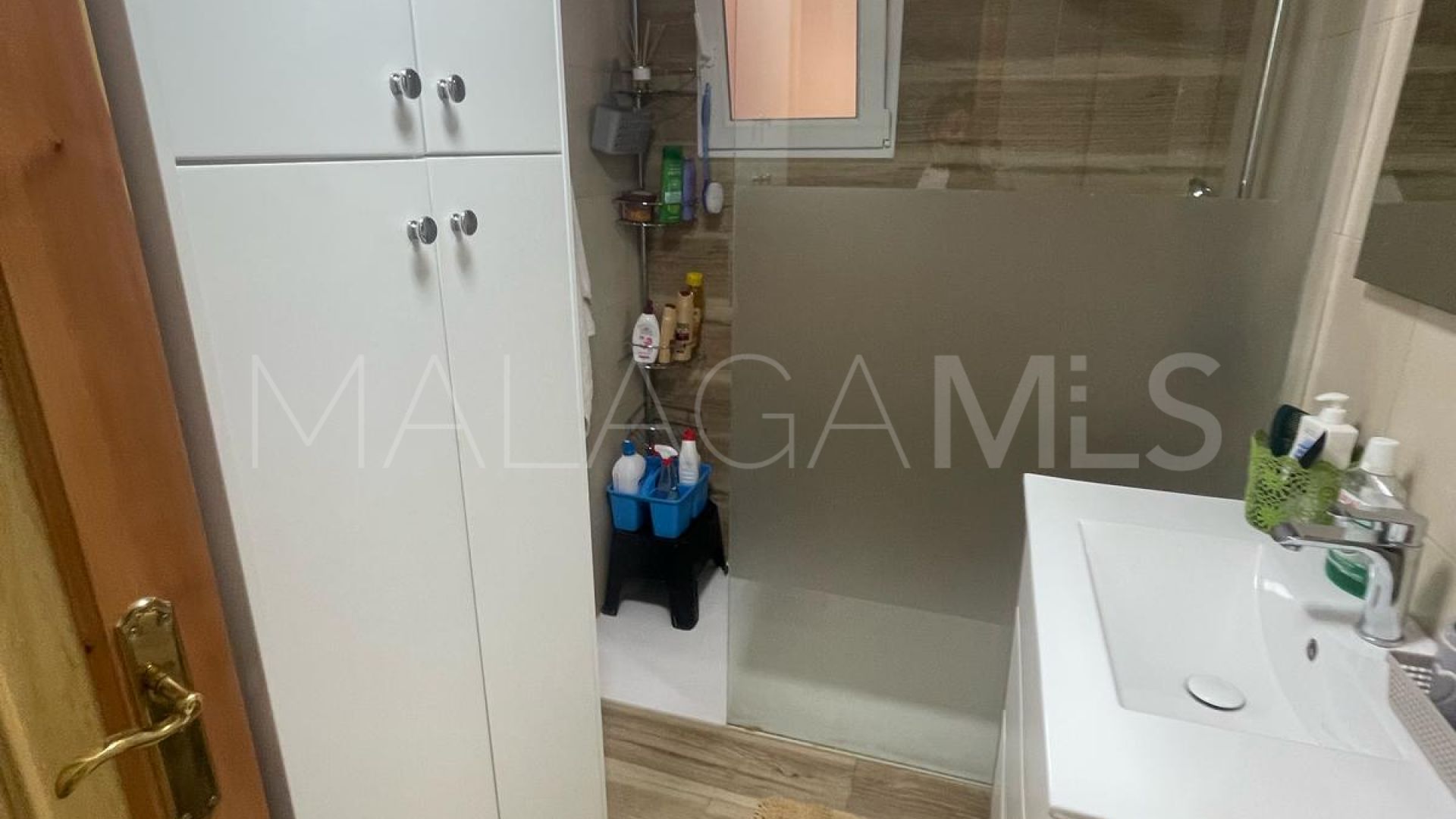 Flat for sale in Estepona Puerto