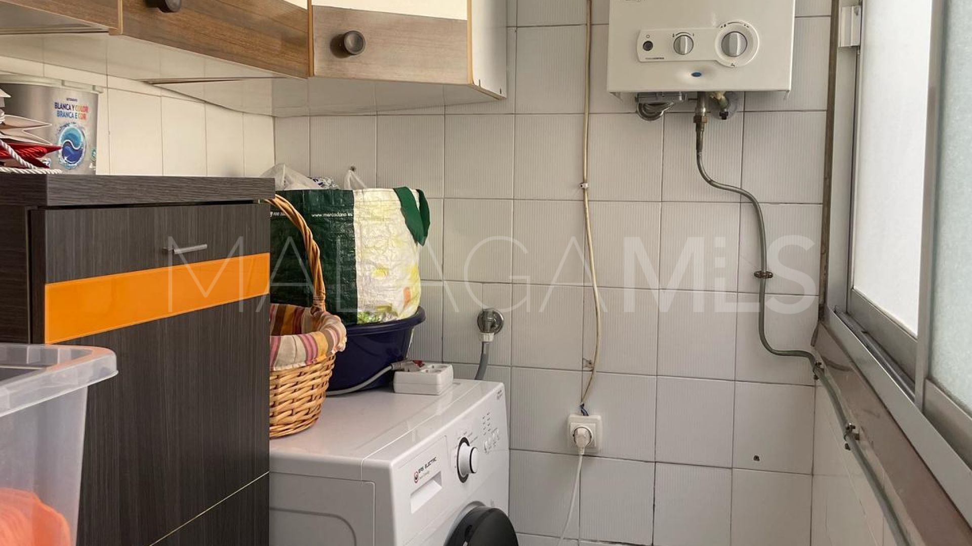 Flat for sale in Estepona Puerto