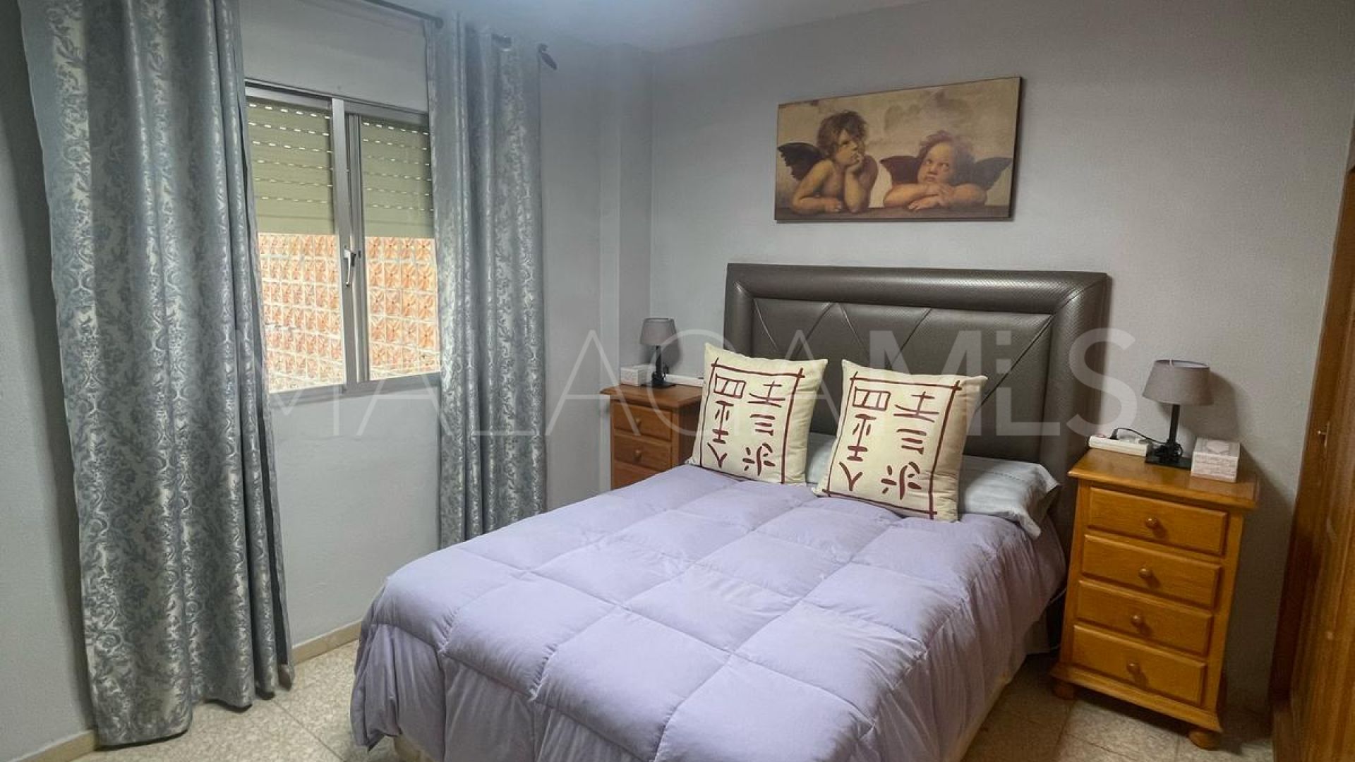 Flat for sale in Estepona Puerto