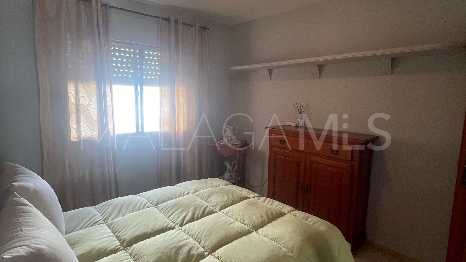 Flat for sale in Estepona Puerto