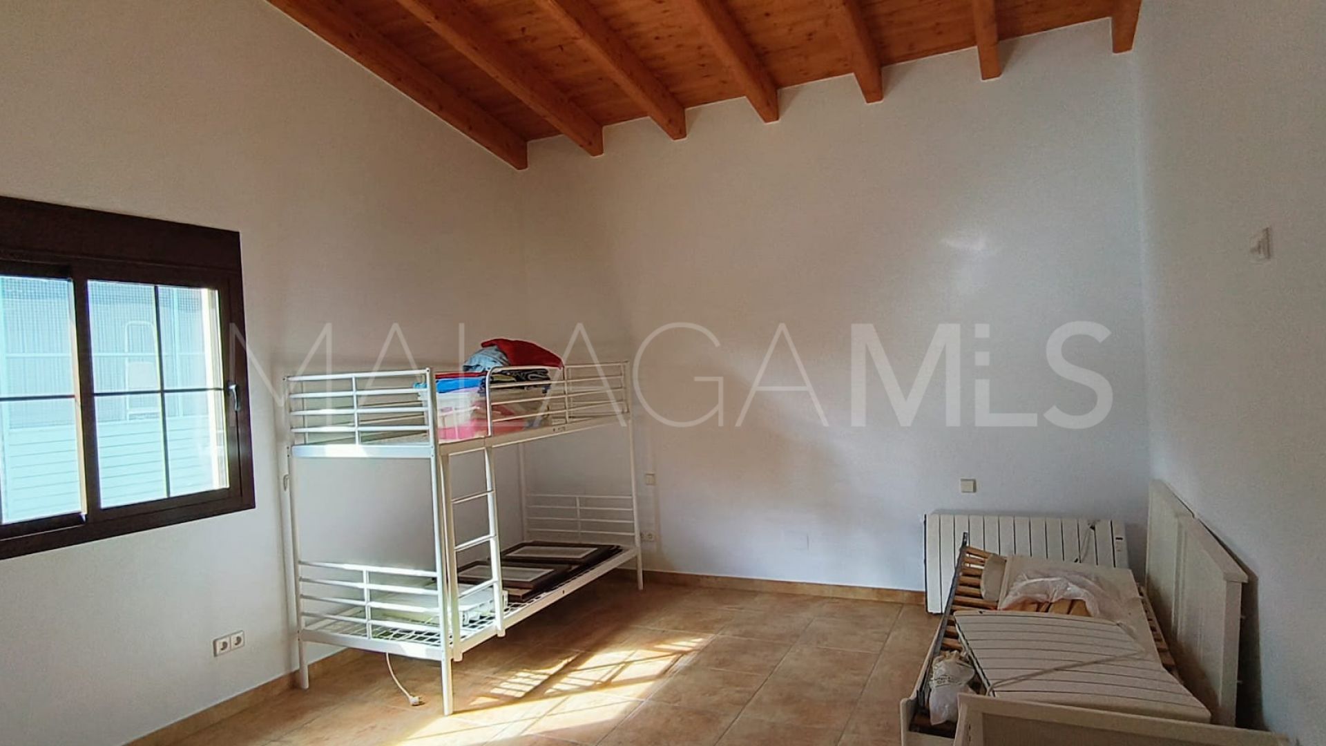 Landhaus for sale in La Alberdina