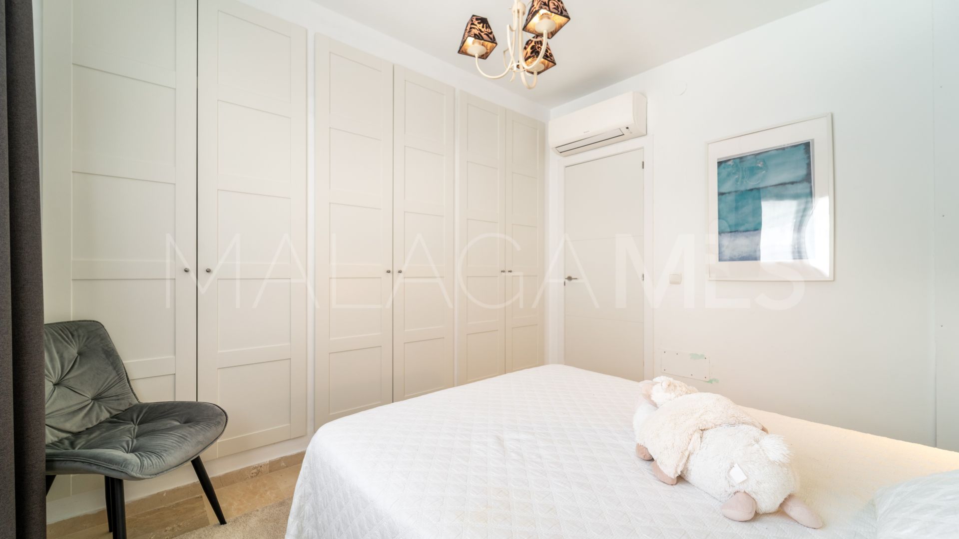 Villa for sale in Cerros del Aguila