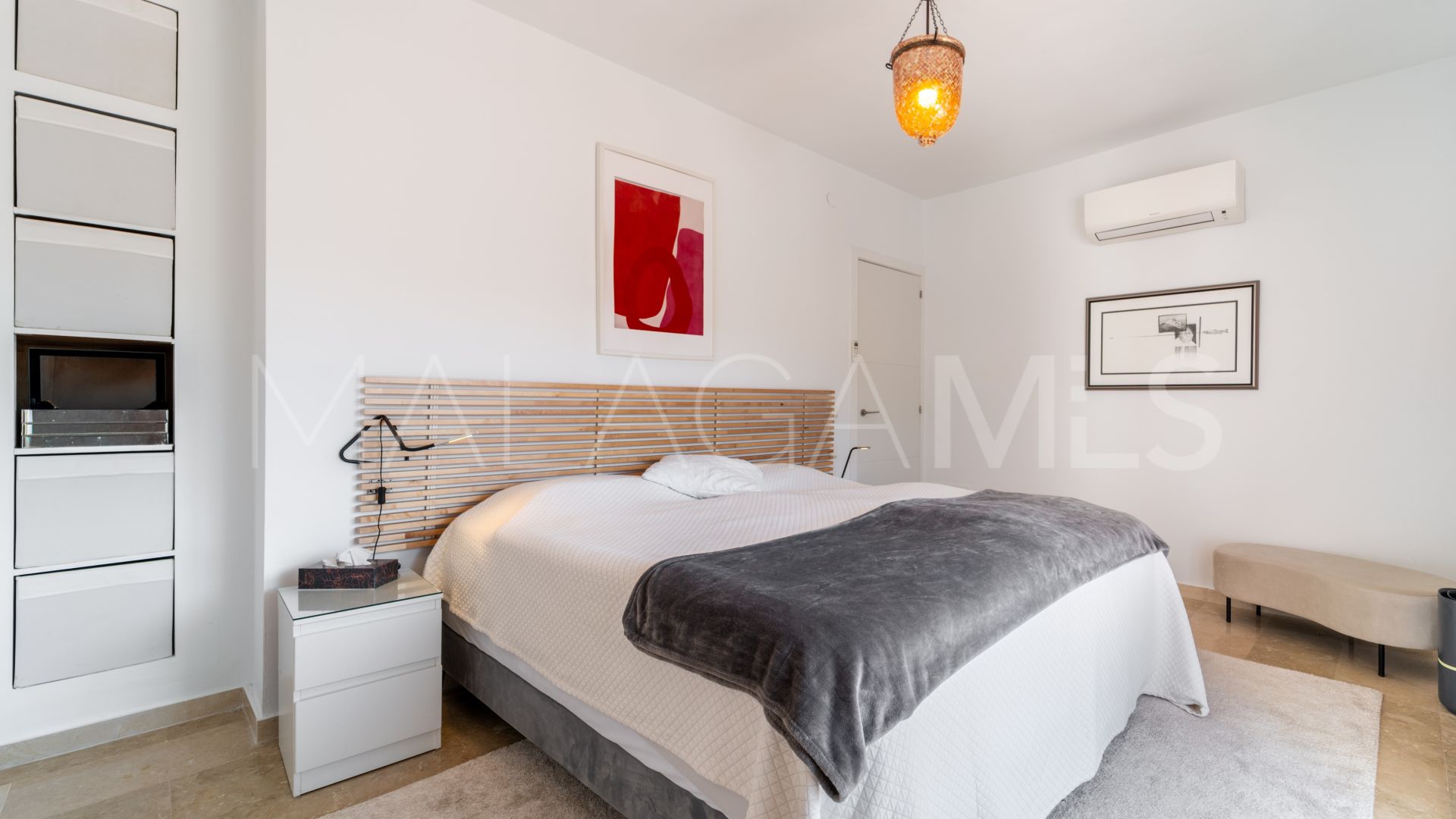 Villa for sale in Cerros del Aguila