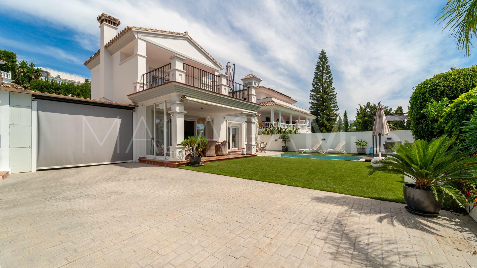 Villa for sale in Cerros del Aguila