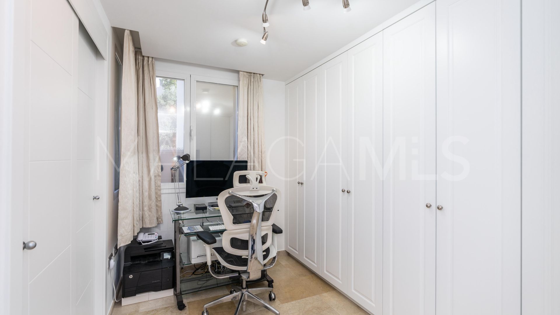 Se vende apartamento de 3 bedrooms in Benahavis