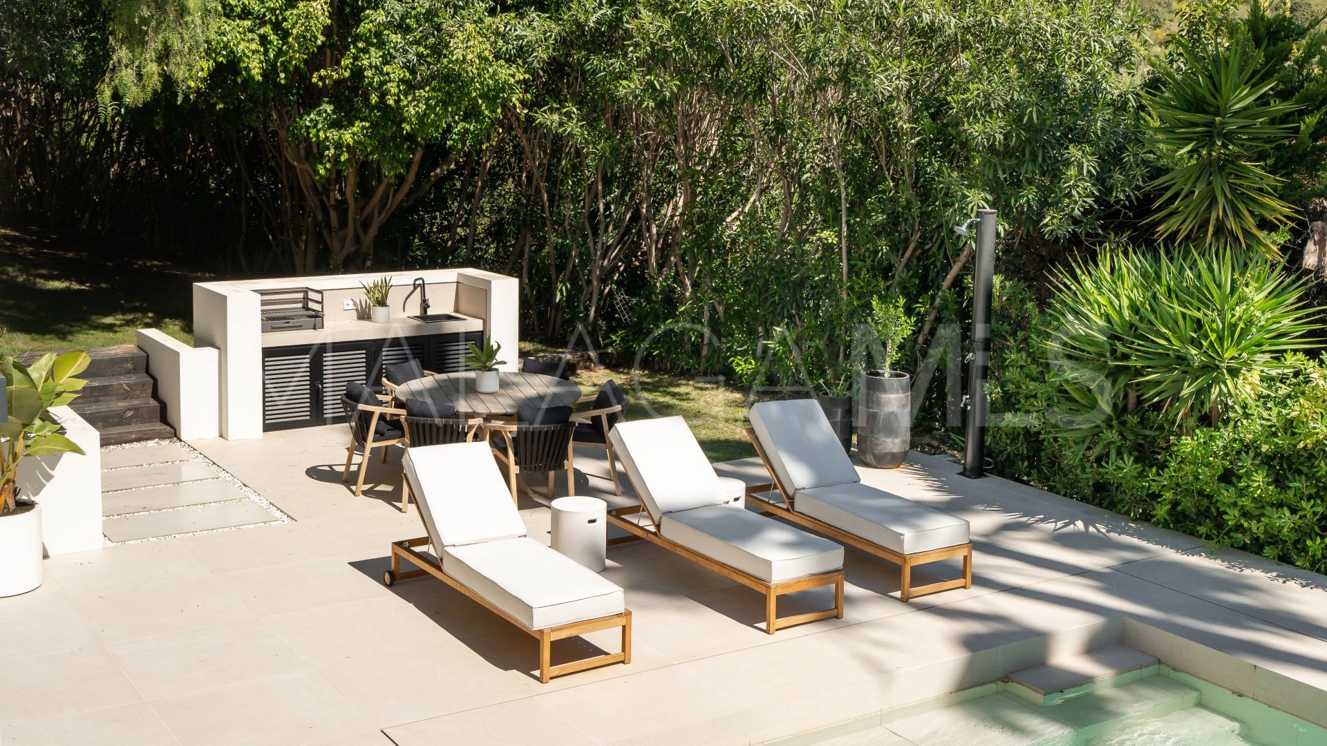 Villa for sale in Los Naranjos Hill Club