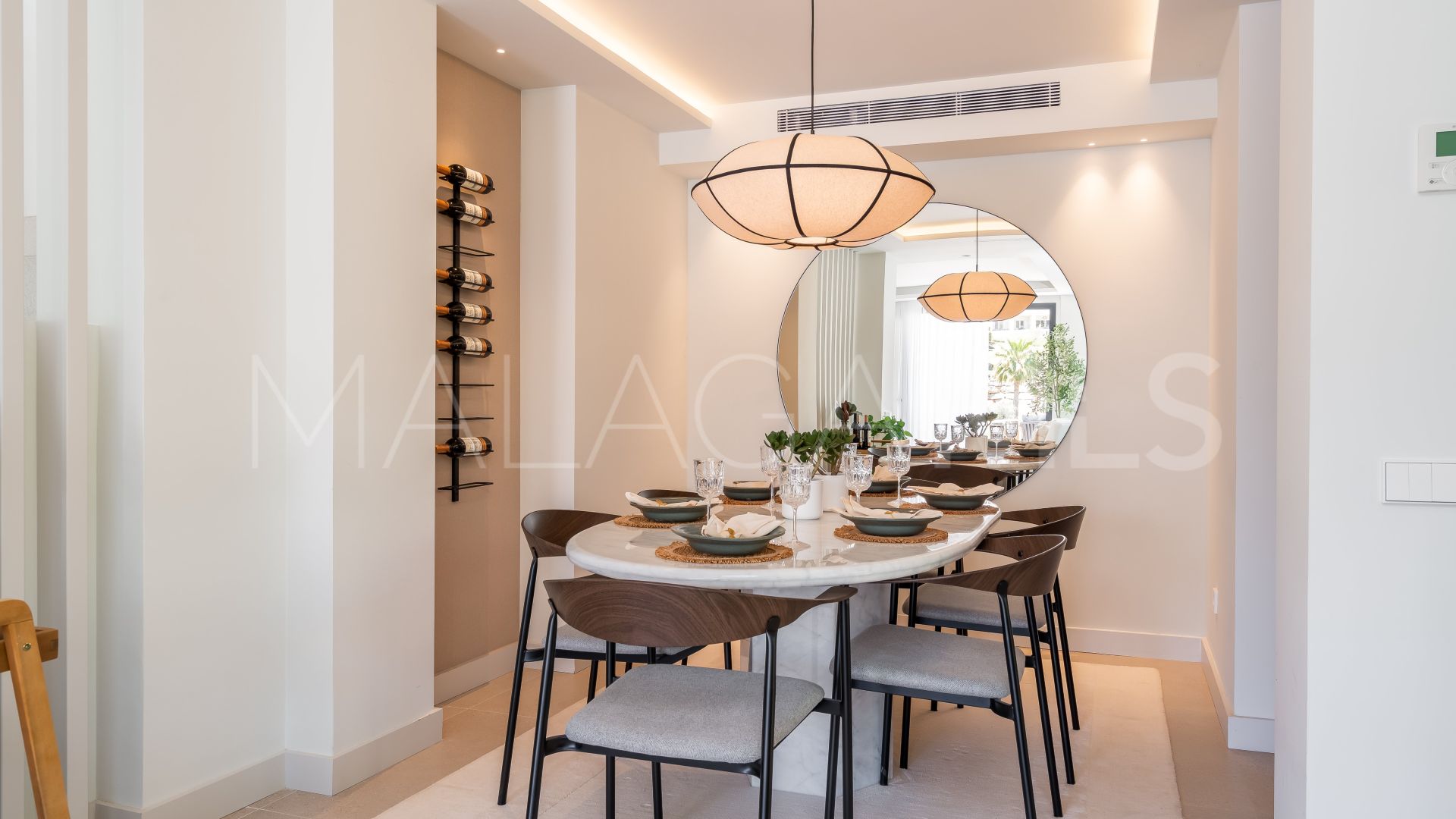 Villa for sale in Los Naranjos Hill Club