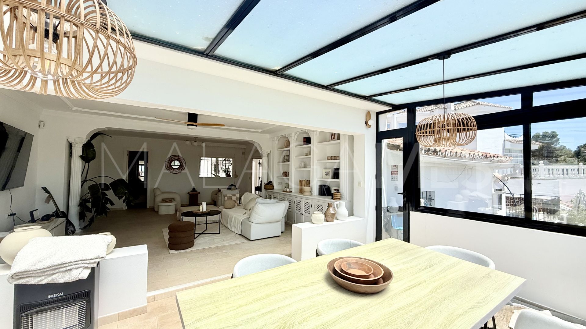 Villa for sale in Nueva Andalucia