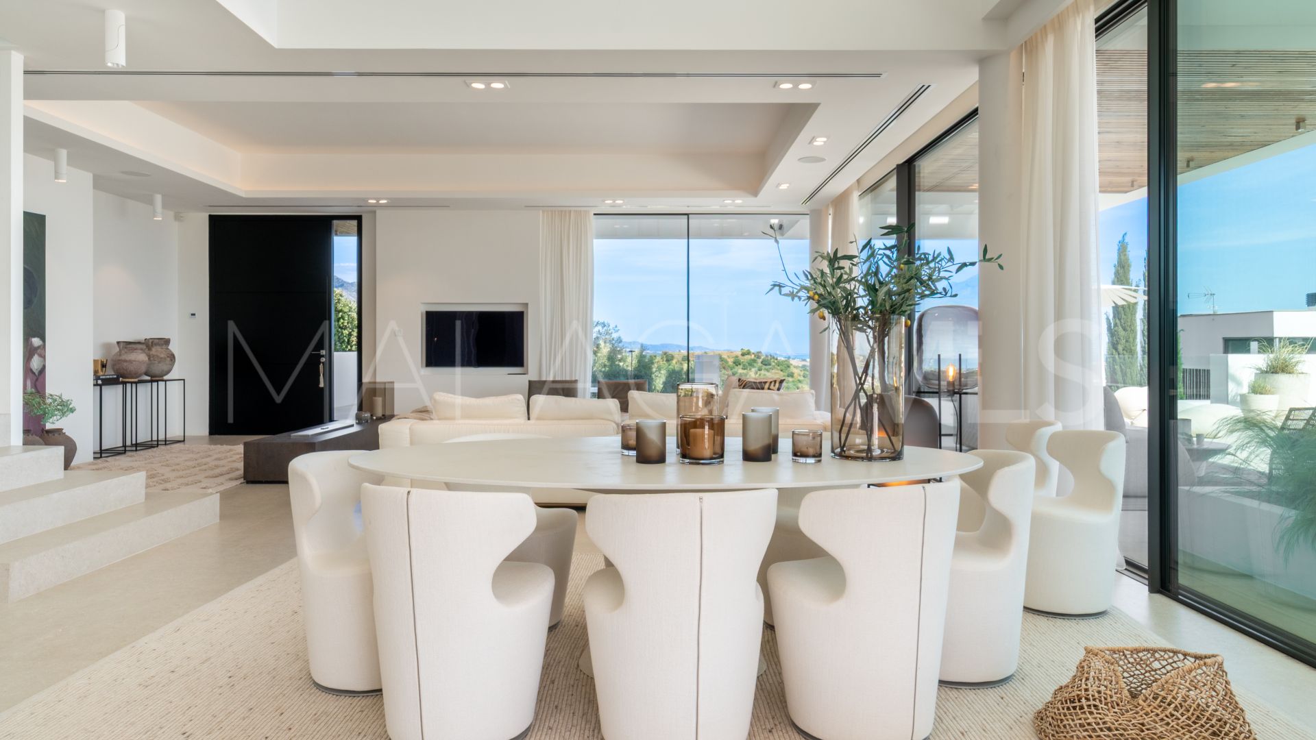 Villa for sale in El Herrojo