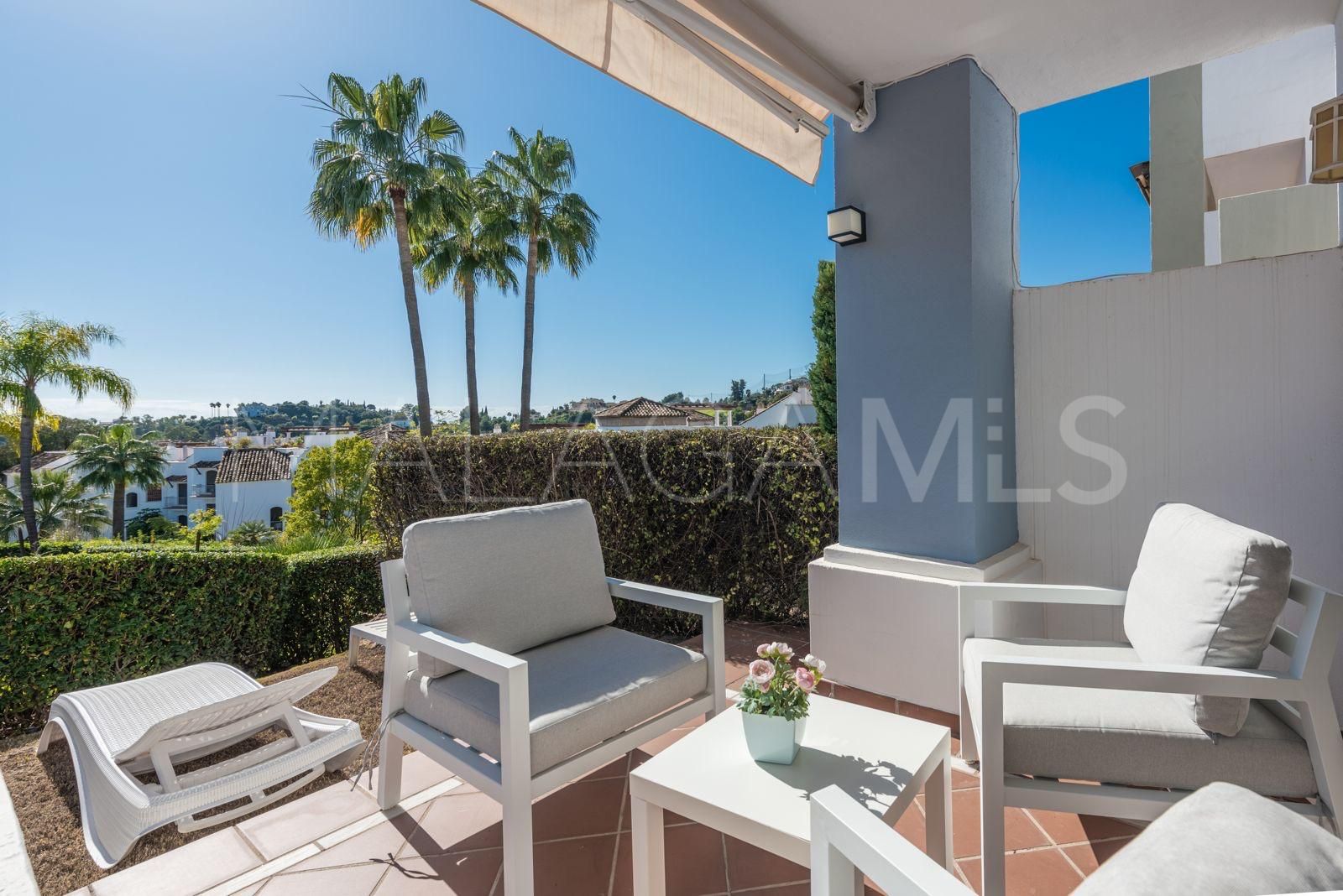 For sale ground floor apartment with 2 bedrooms in Los Arqueros
