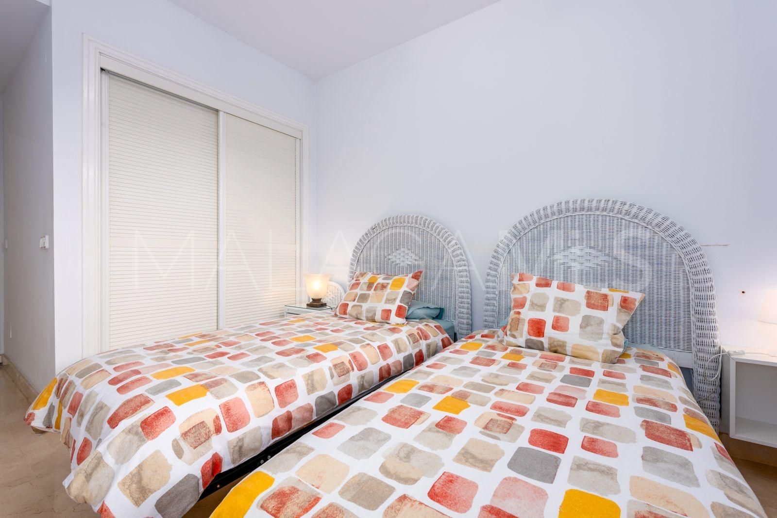 For sale ground floor apartment with 2 bedrooms in Los Arqueros