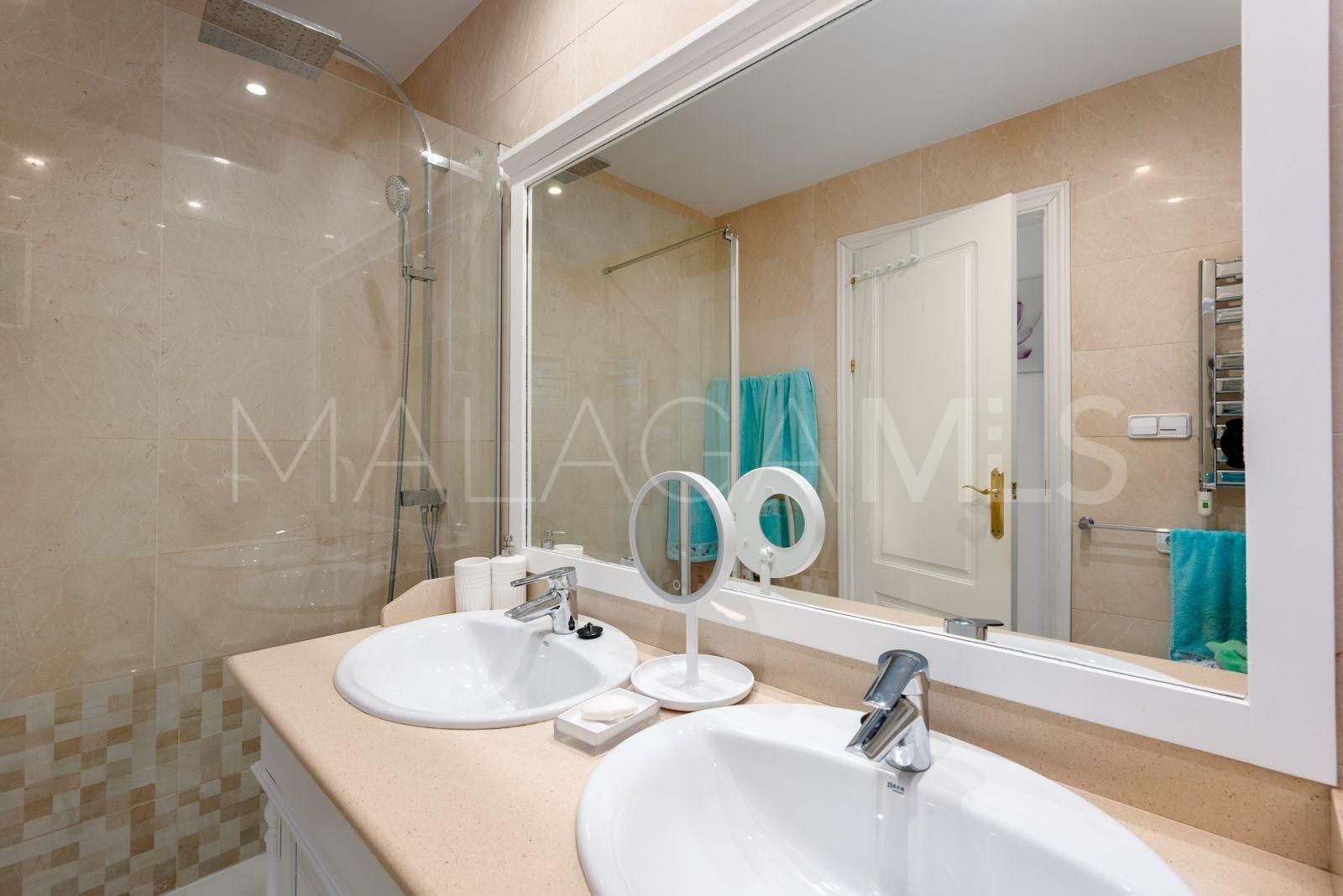 For sale ground floor apartment with 2 bedrooms in Los Arqueros