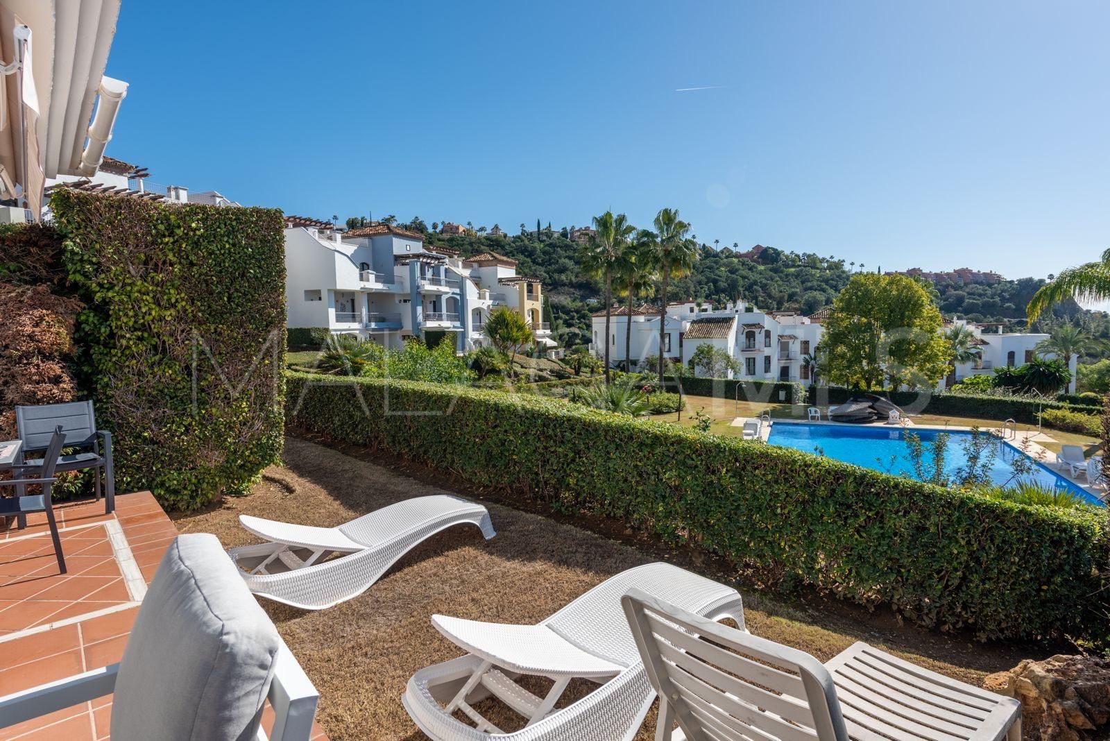 For sale ground floor apartment with 2 bedrooms in Los Arqueros