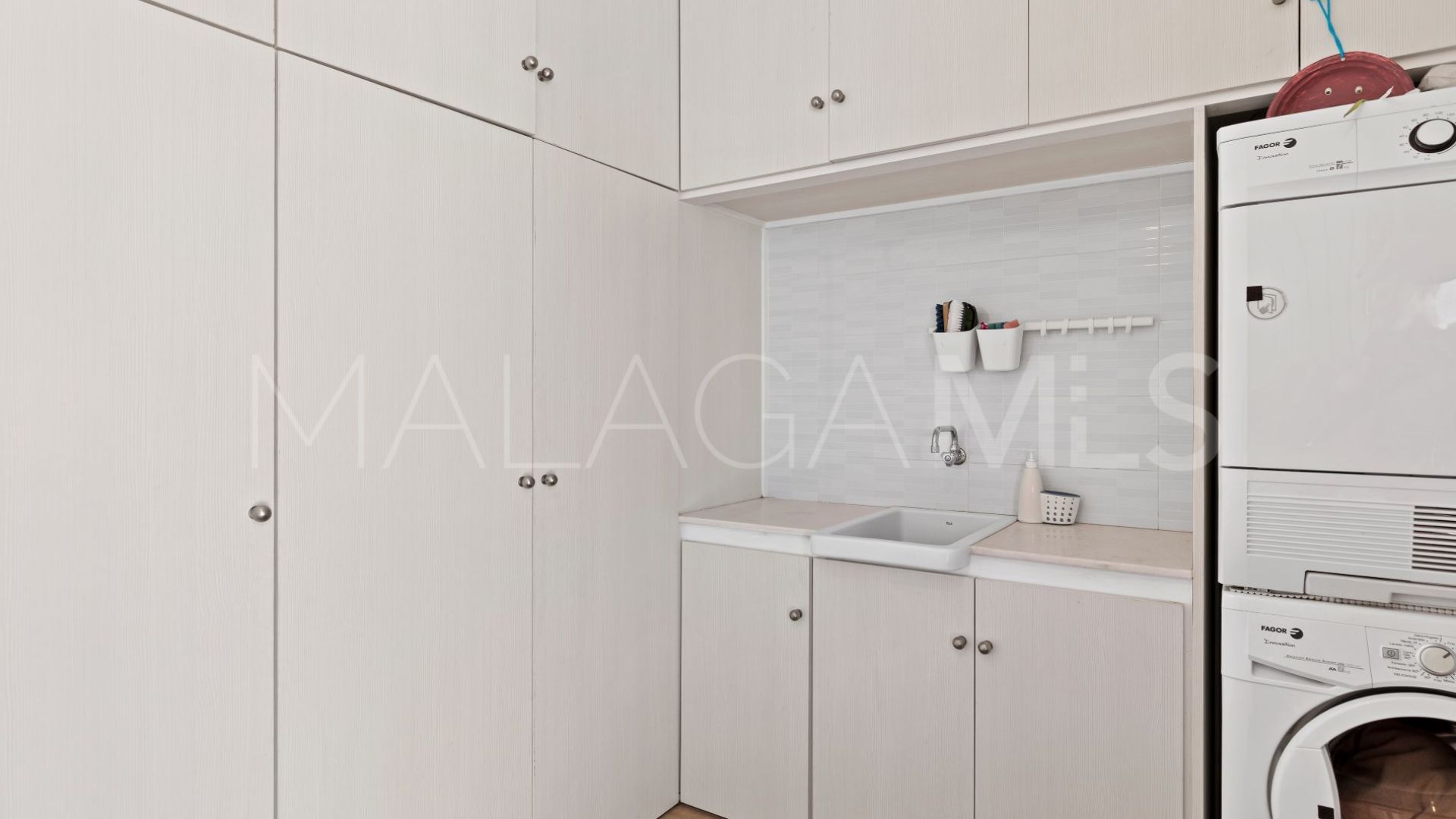 Reihenhaus for sale in Estepona Centre