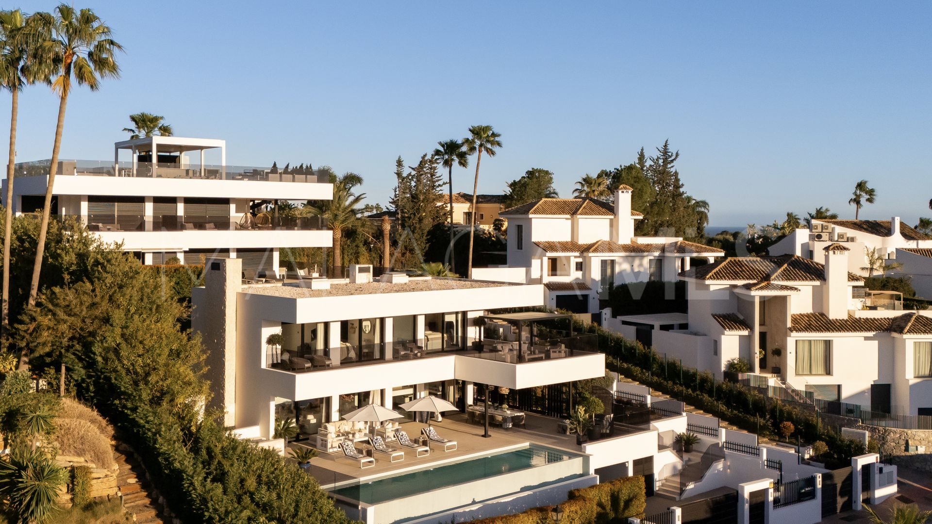 Nueva Andalucia villa for sale