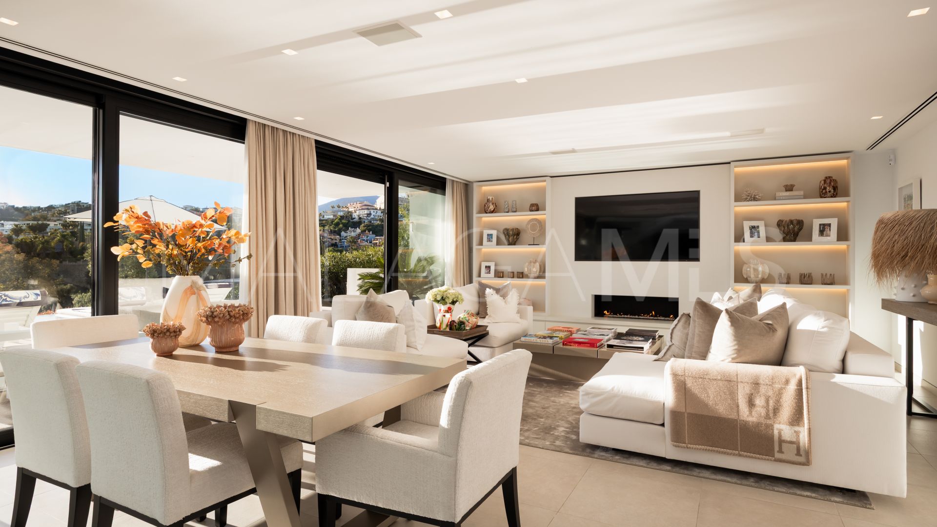 Nueva Andalucia villa for sale