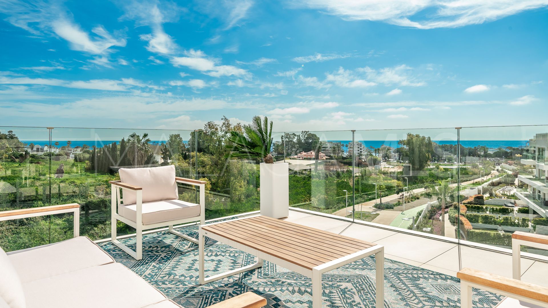 Duplex penthouse for sale in Marbella Golden Mile