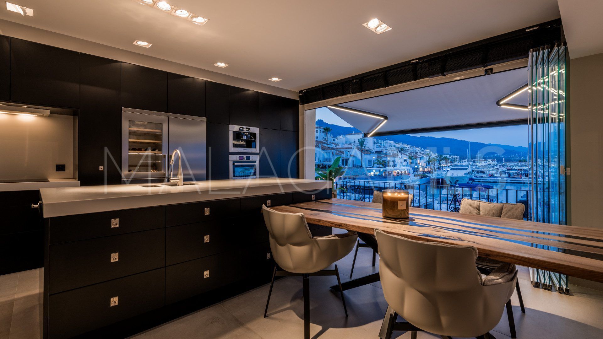 Appartement for sale in Marbella - Puerto Banus