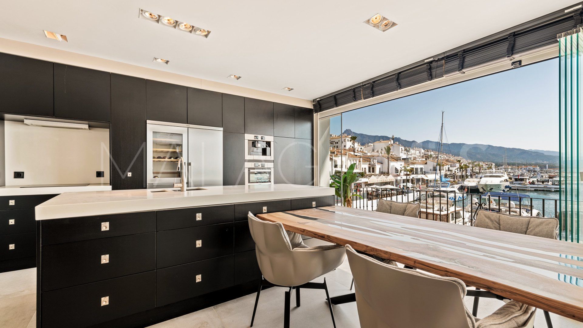 Appartement for sale in Marbella - Puerto Banus