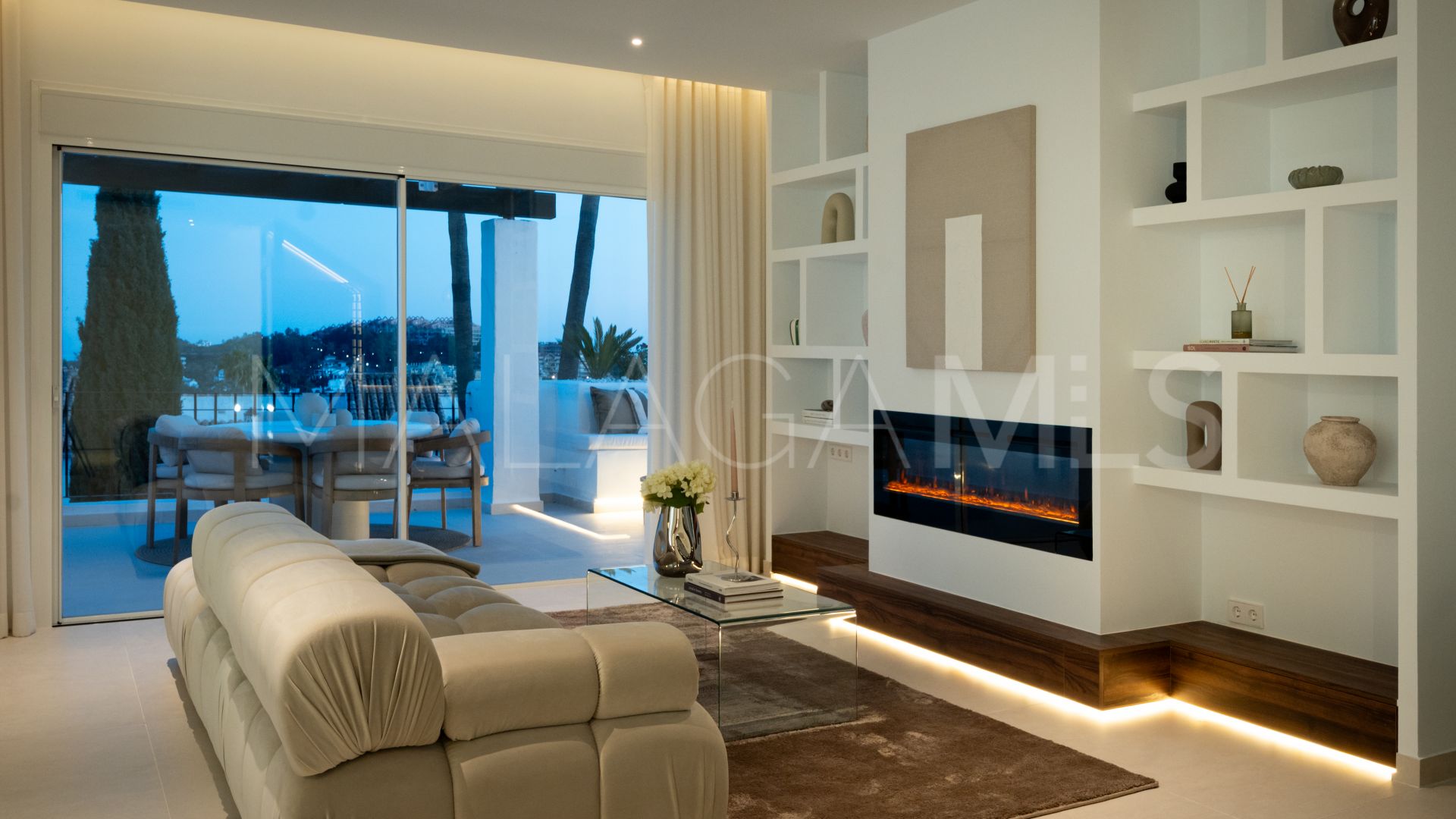 Atico duplex for sale with 3 bedrooms in Nueva Andalucia